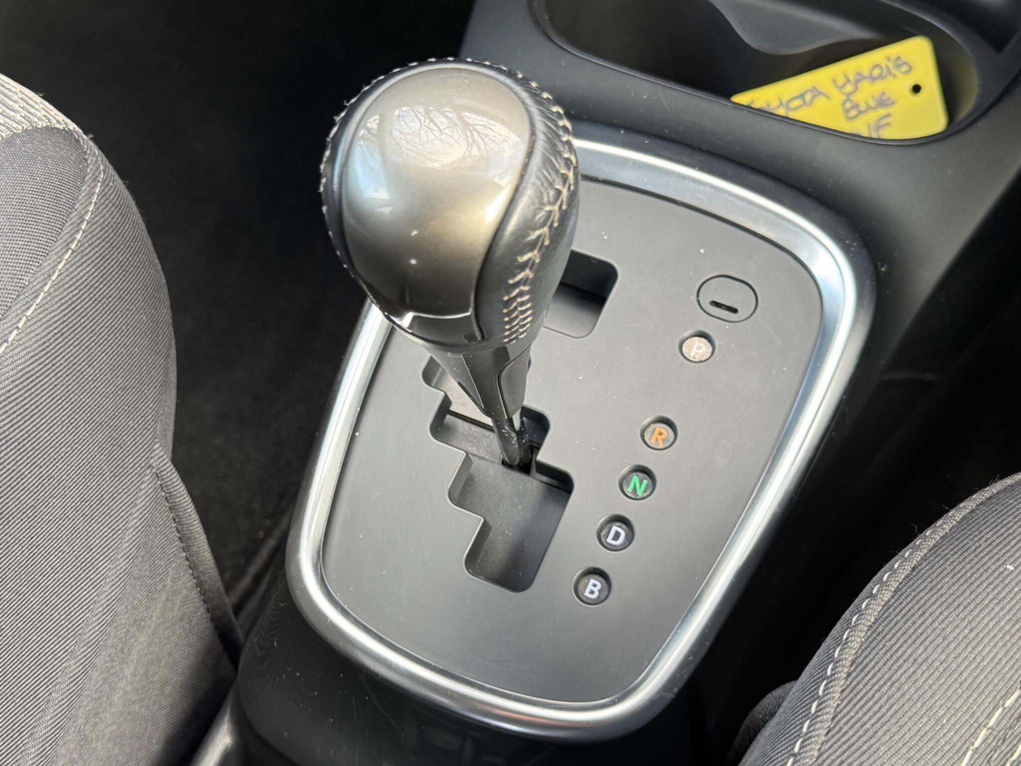 Toyota Yaris - Image 28