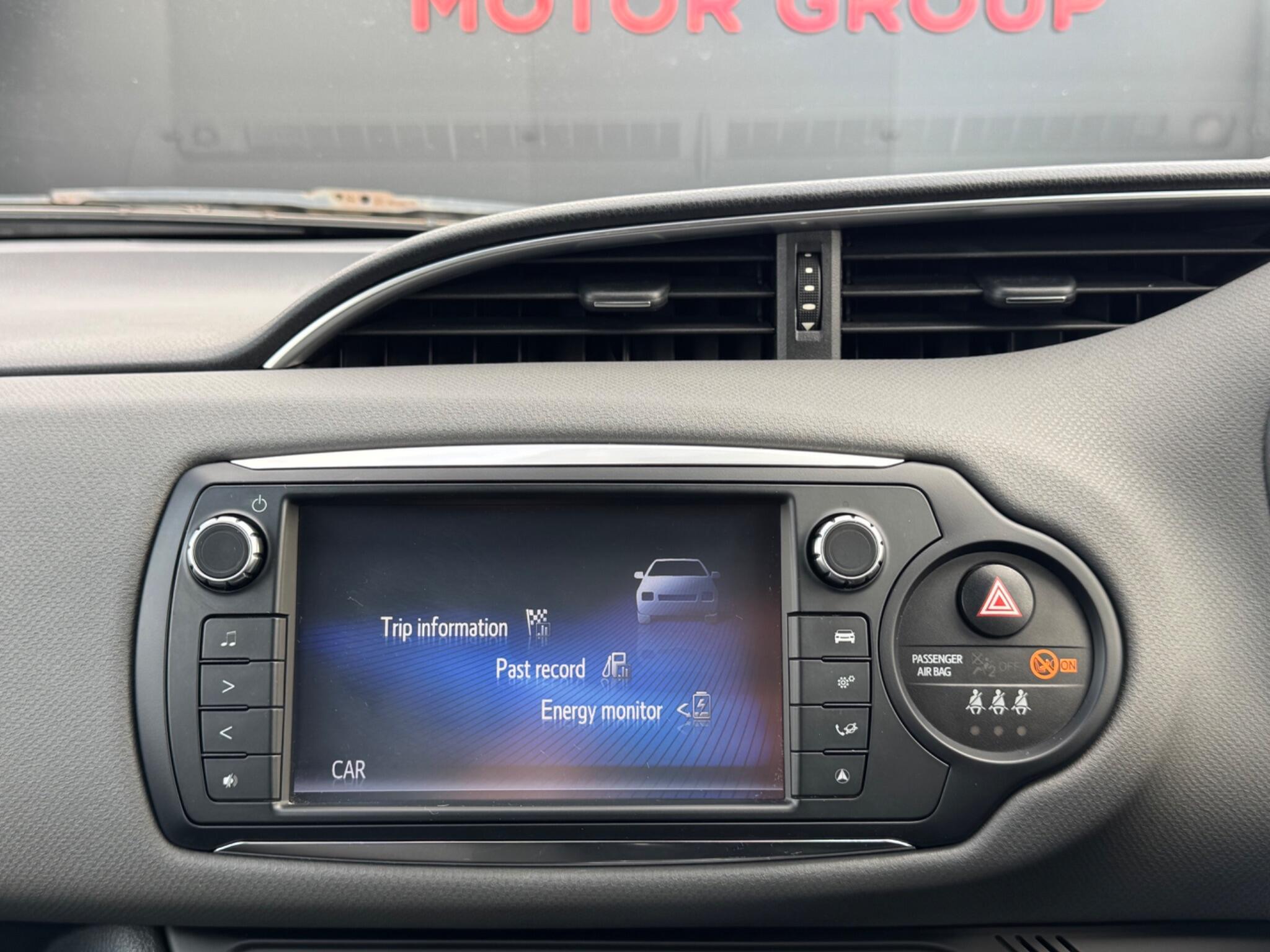 Toyota Yaris - Image 31