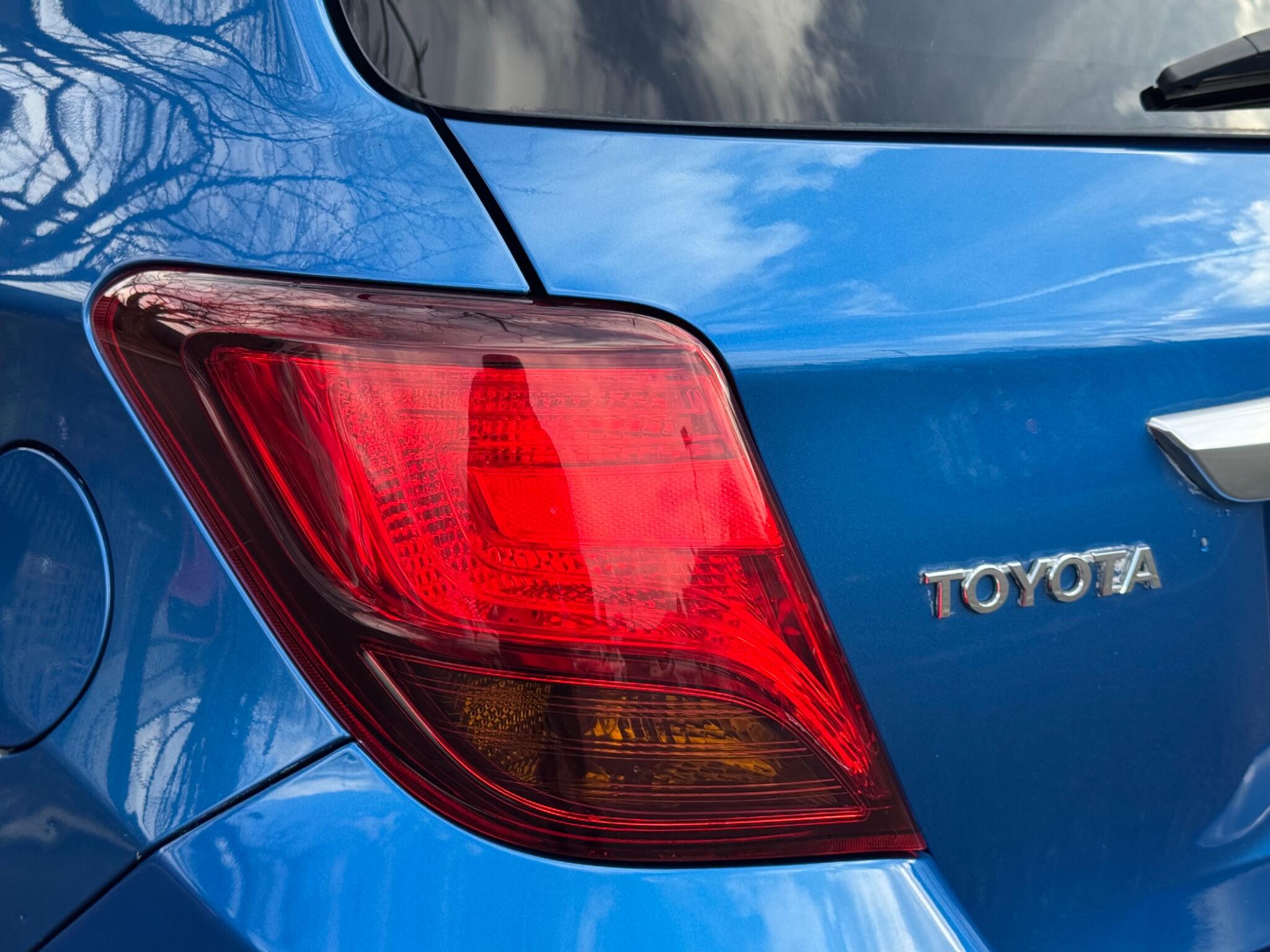 Toyota Yaris - Image 41