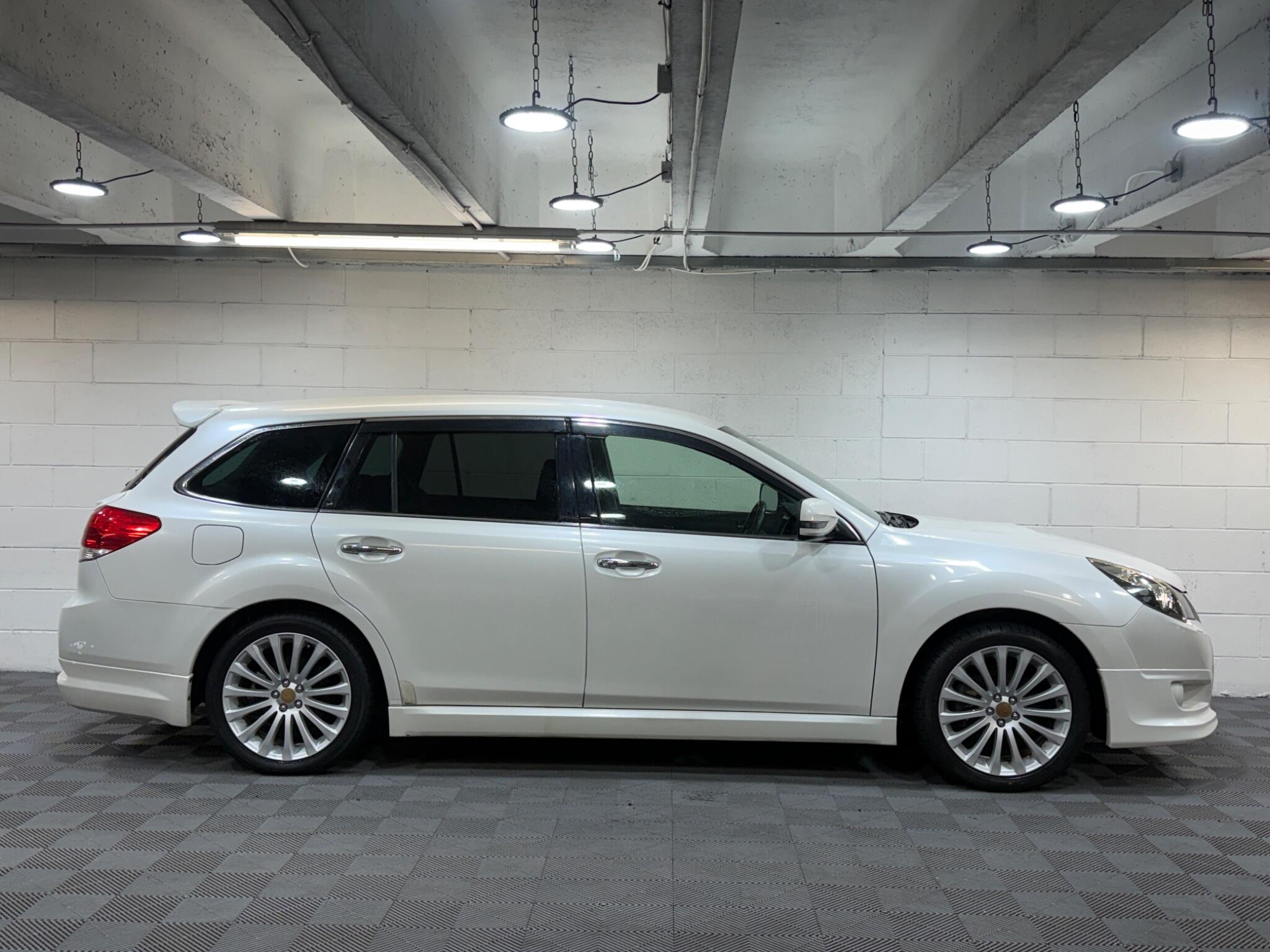Subaru Legacy - Image 5