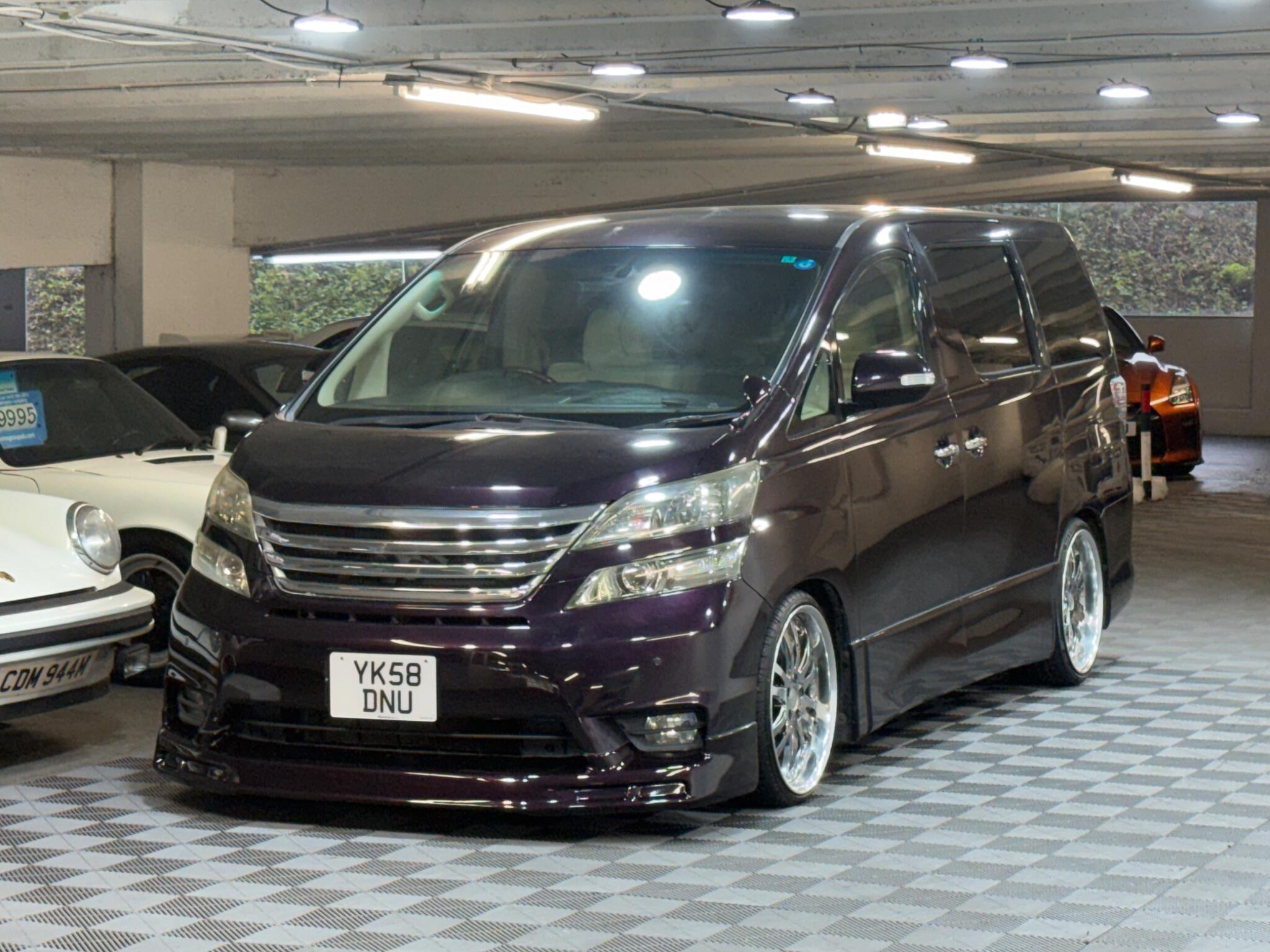 Toyota Vellfire - Image 6
