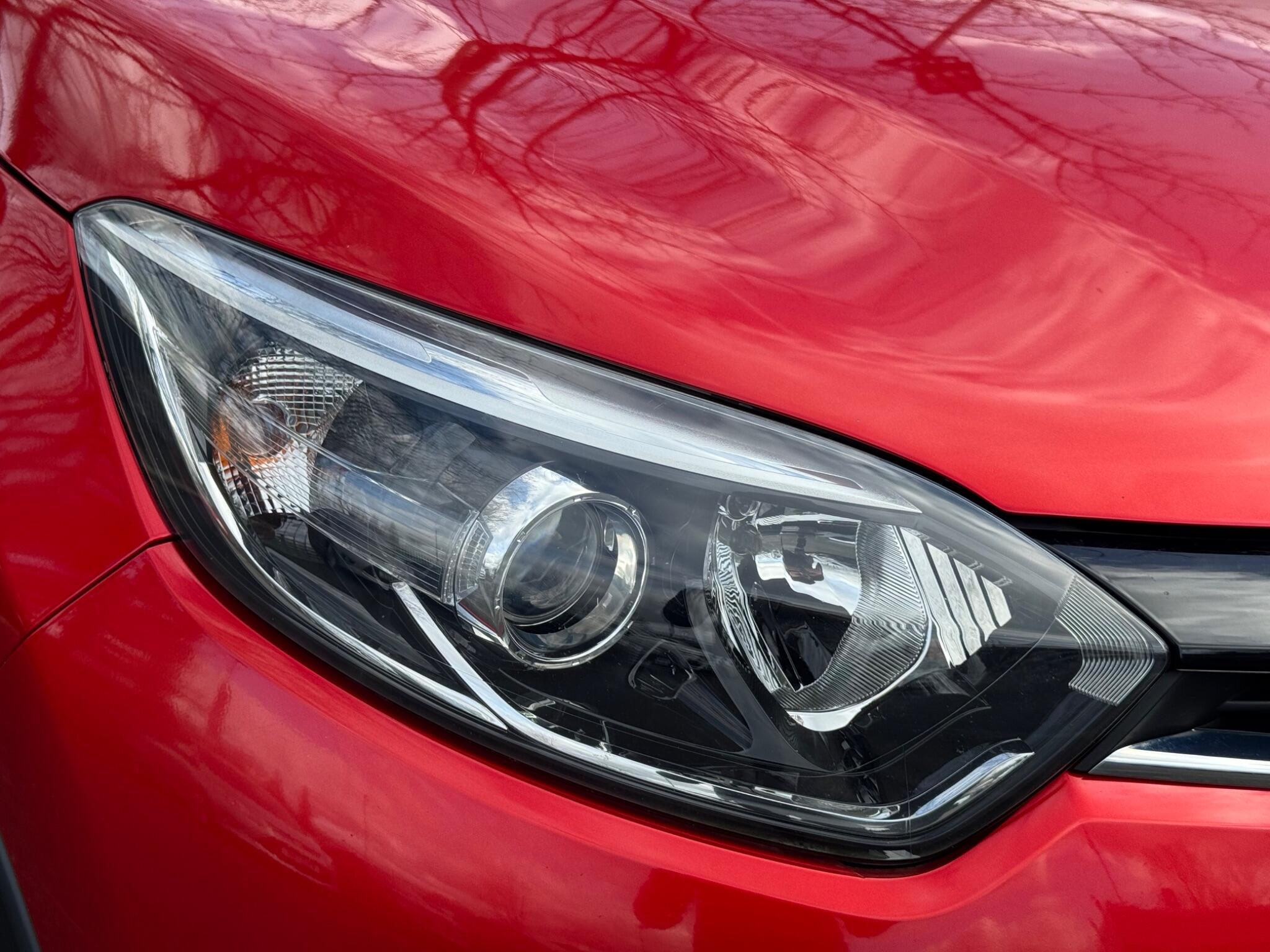 Renault Captur - Image 45