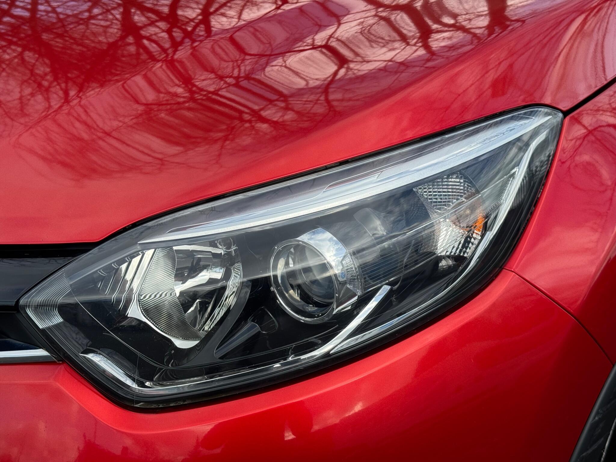 Renault Captur - Image 46