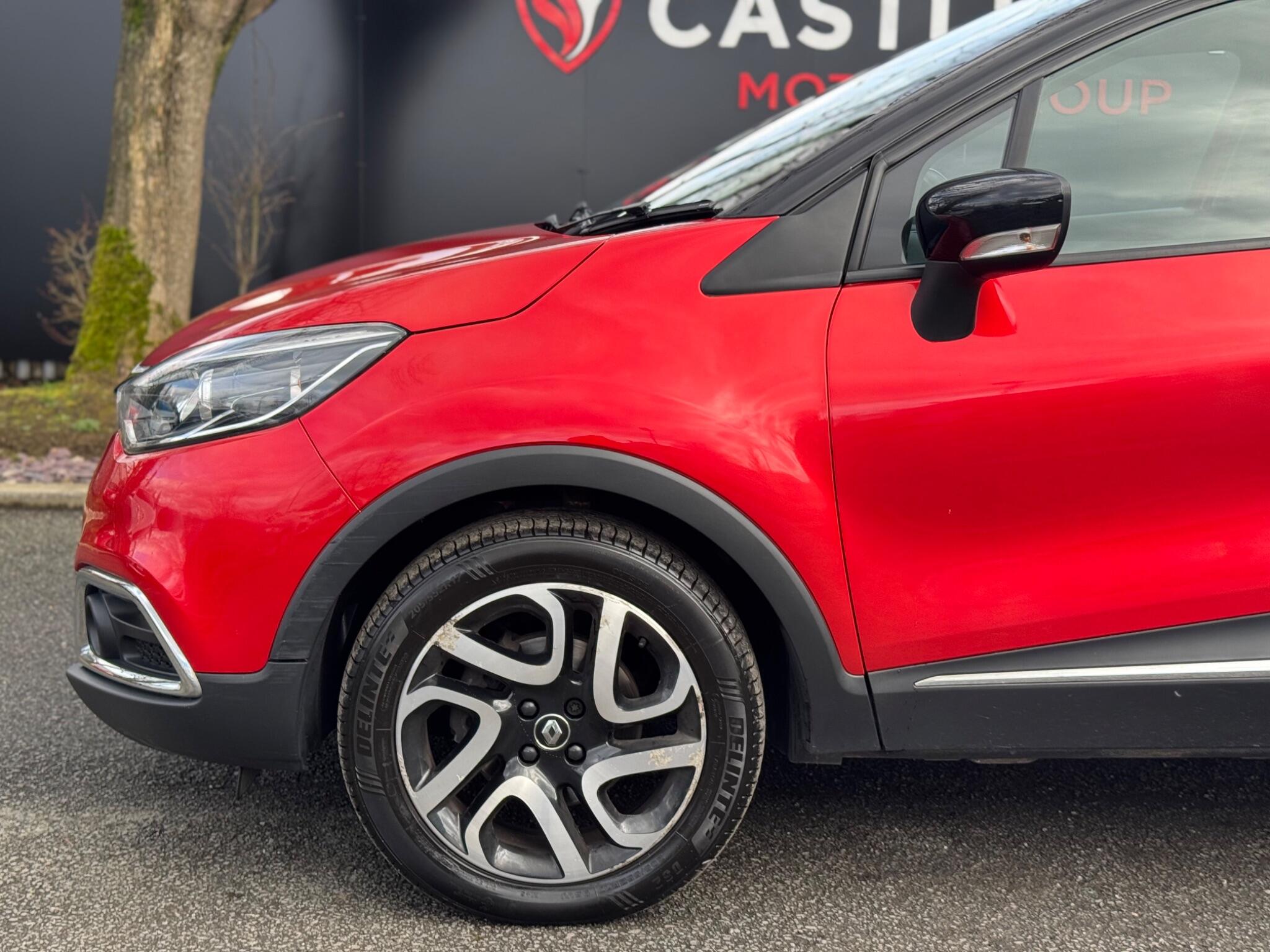 Renault Captur - Image 31