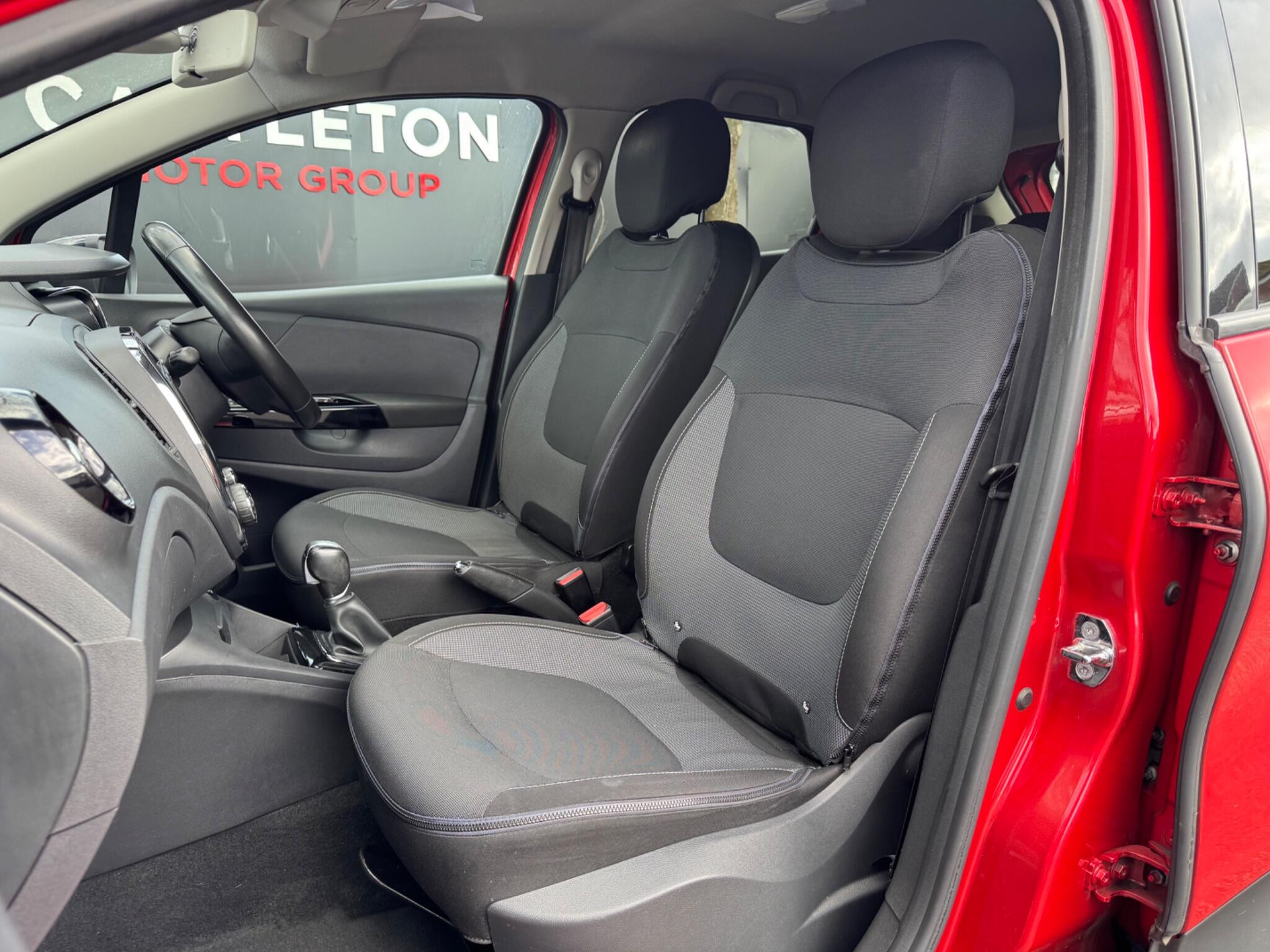 Renault Captur - Image 43