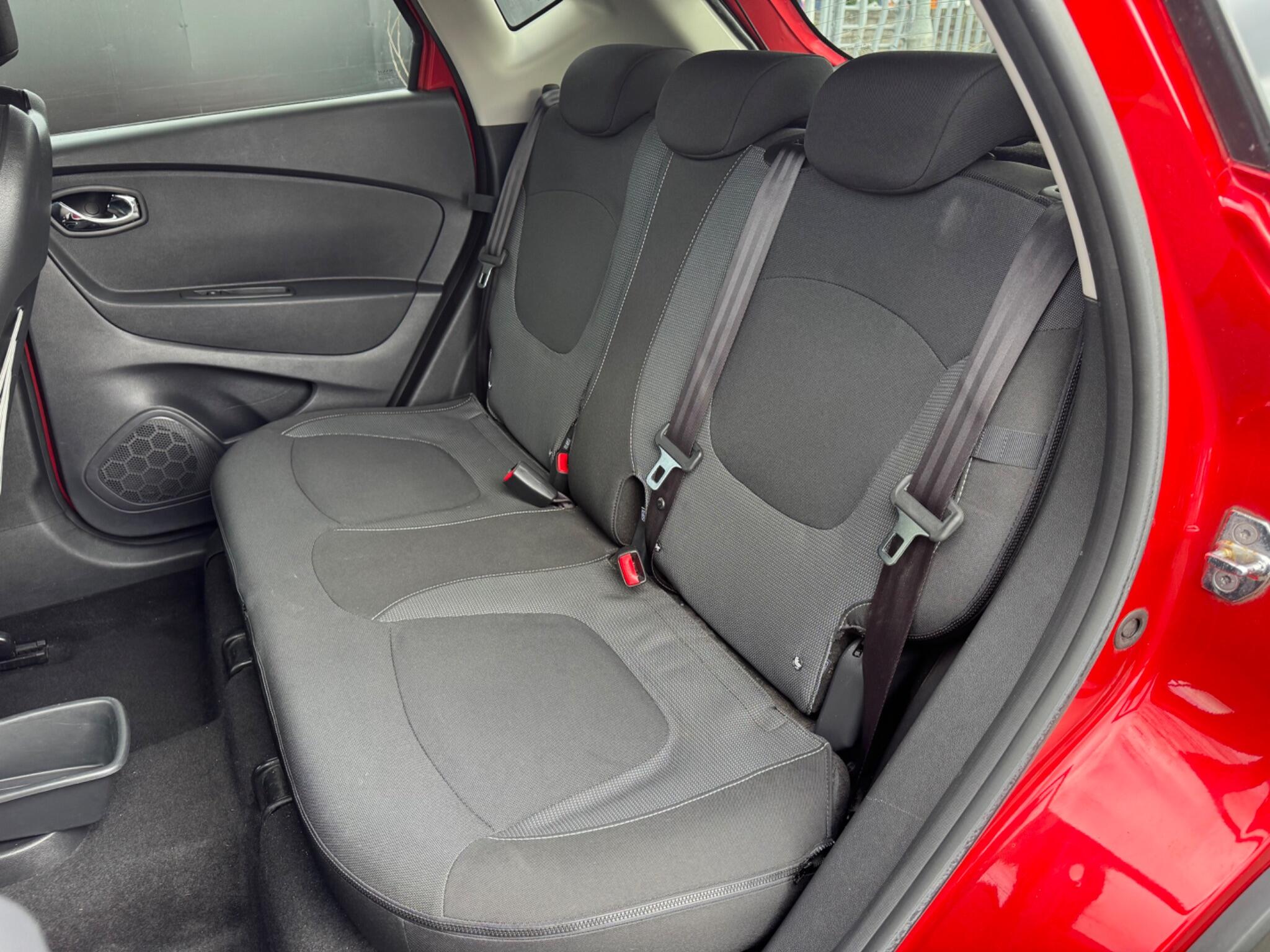 Renault Captur - Image 19