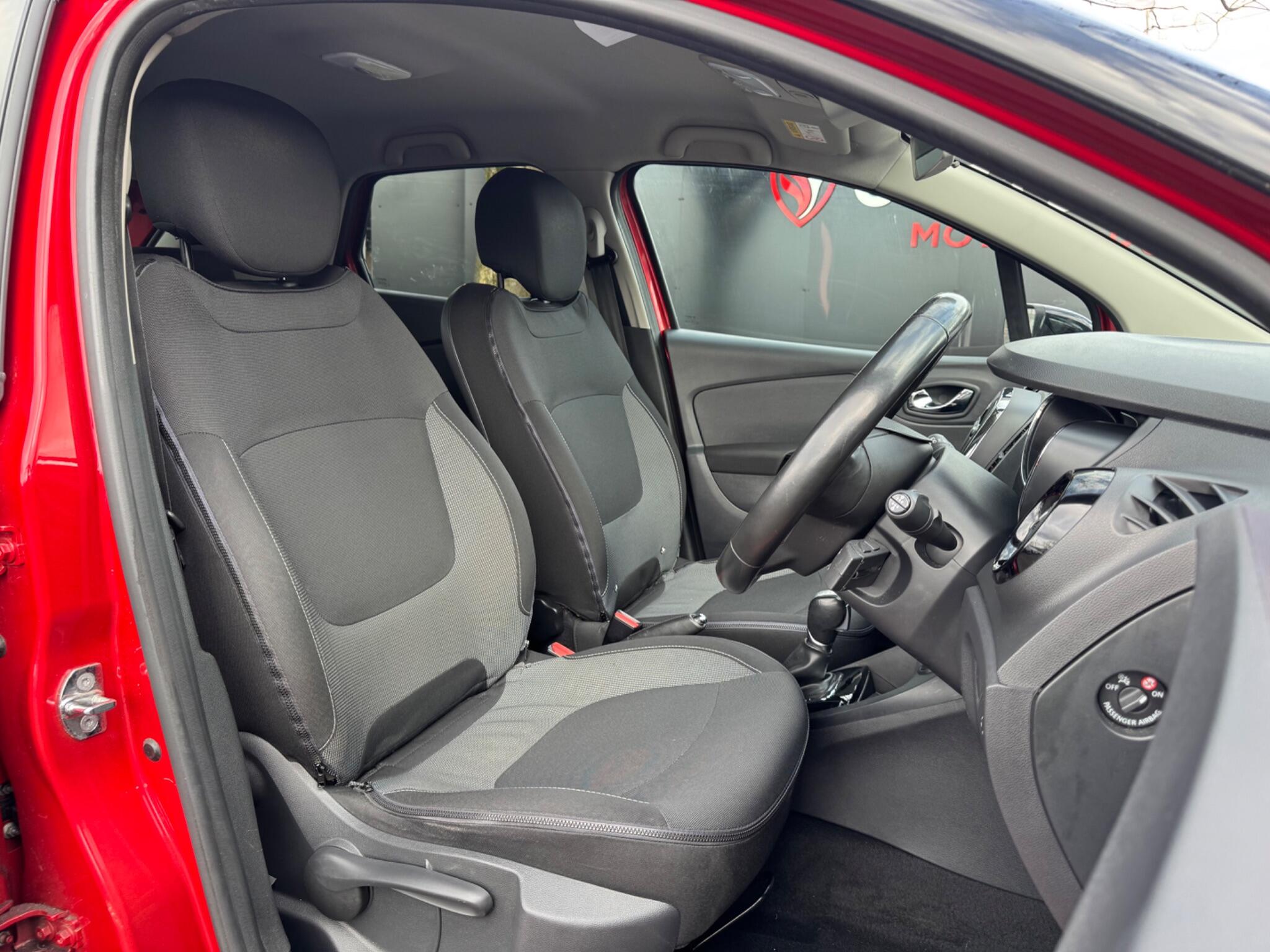 Renault Captur - Image 16