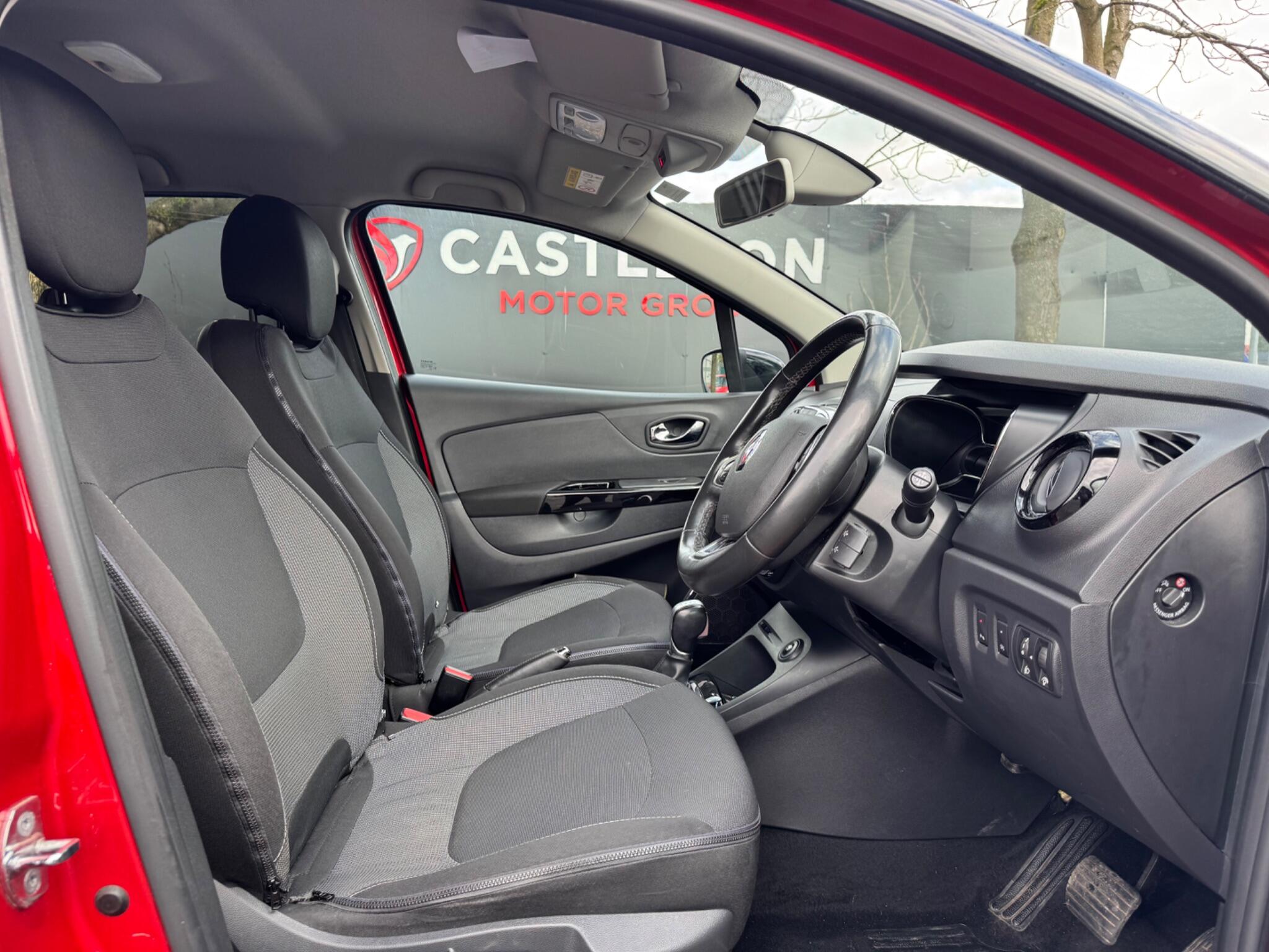 Renault Captur - Image 17