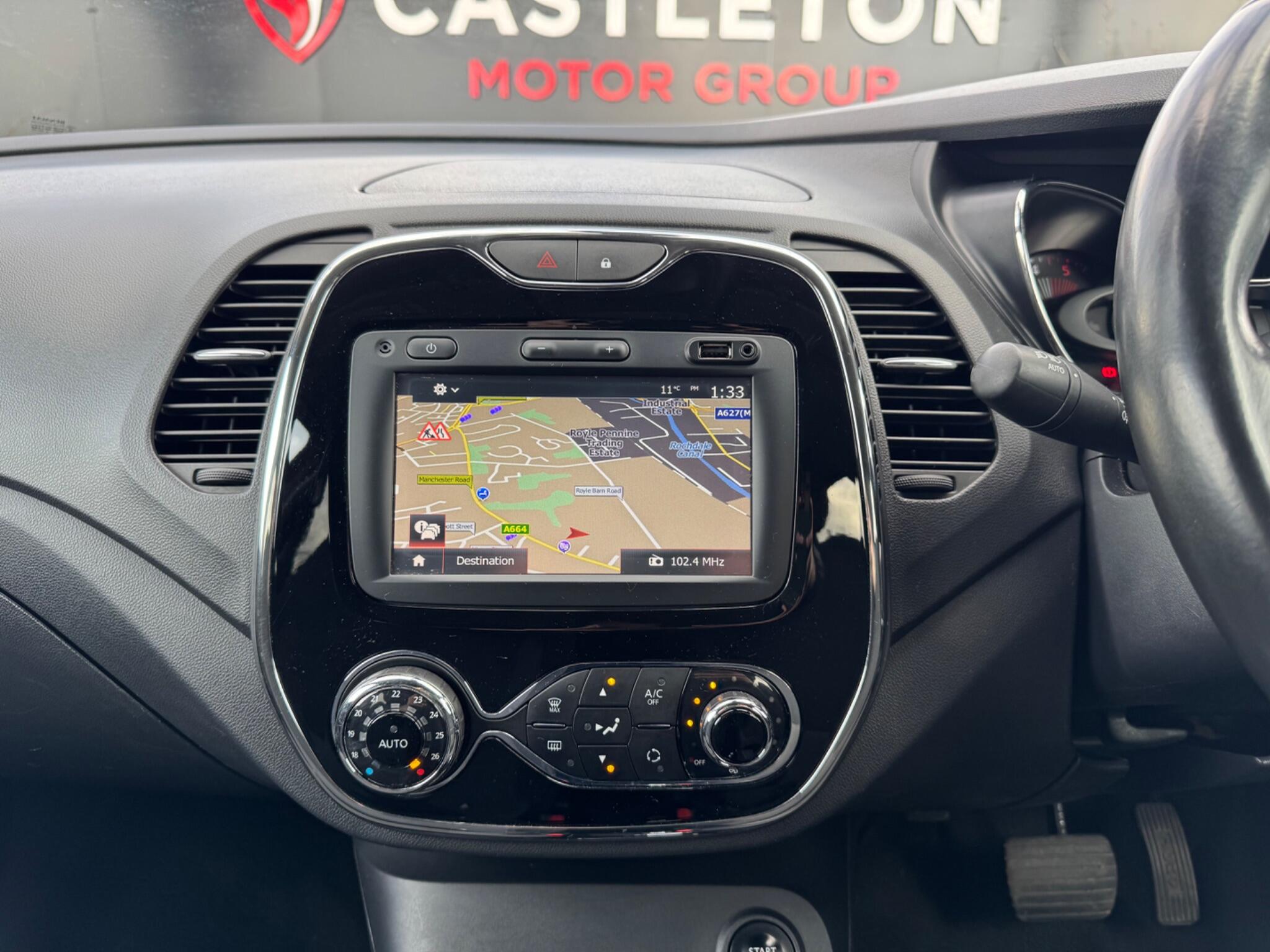 Renault Captur - Image 42