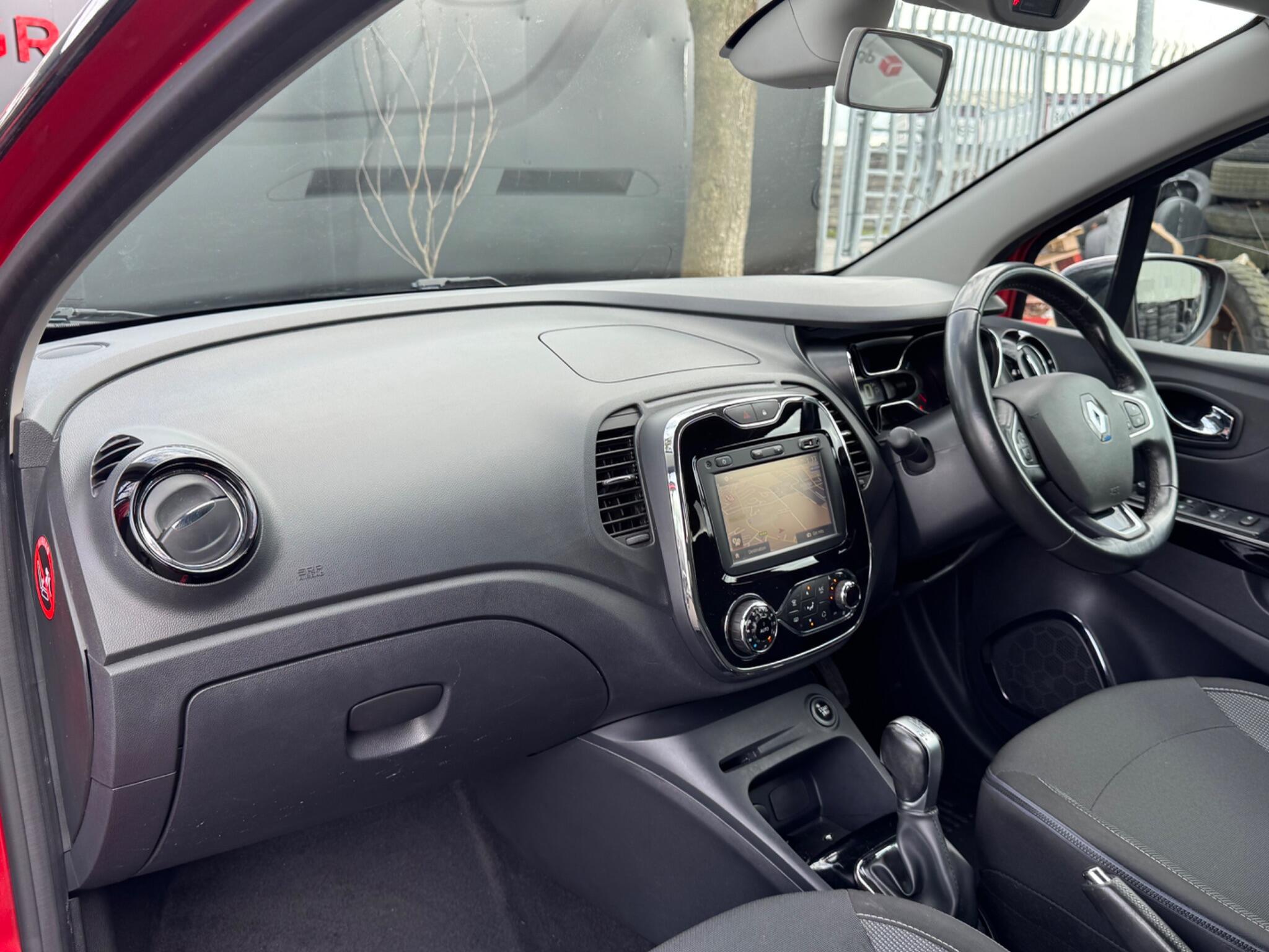 Renault Captur - Image 15