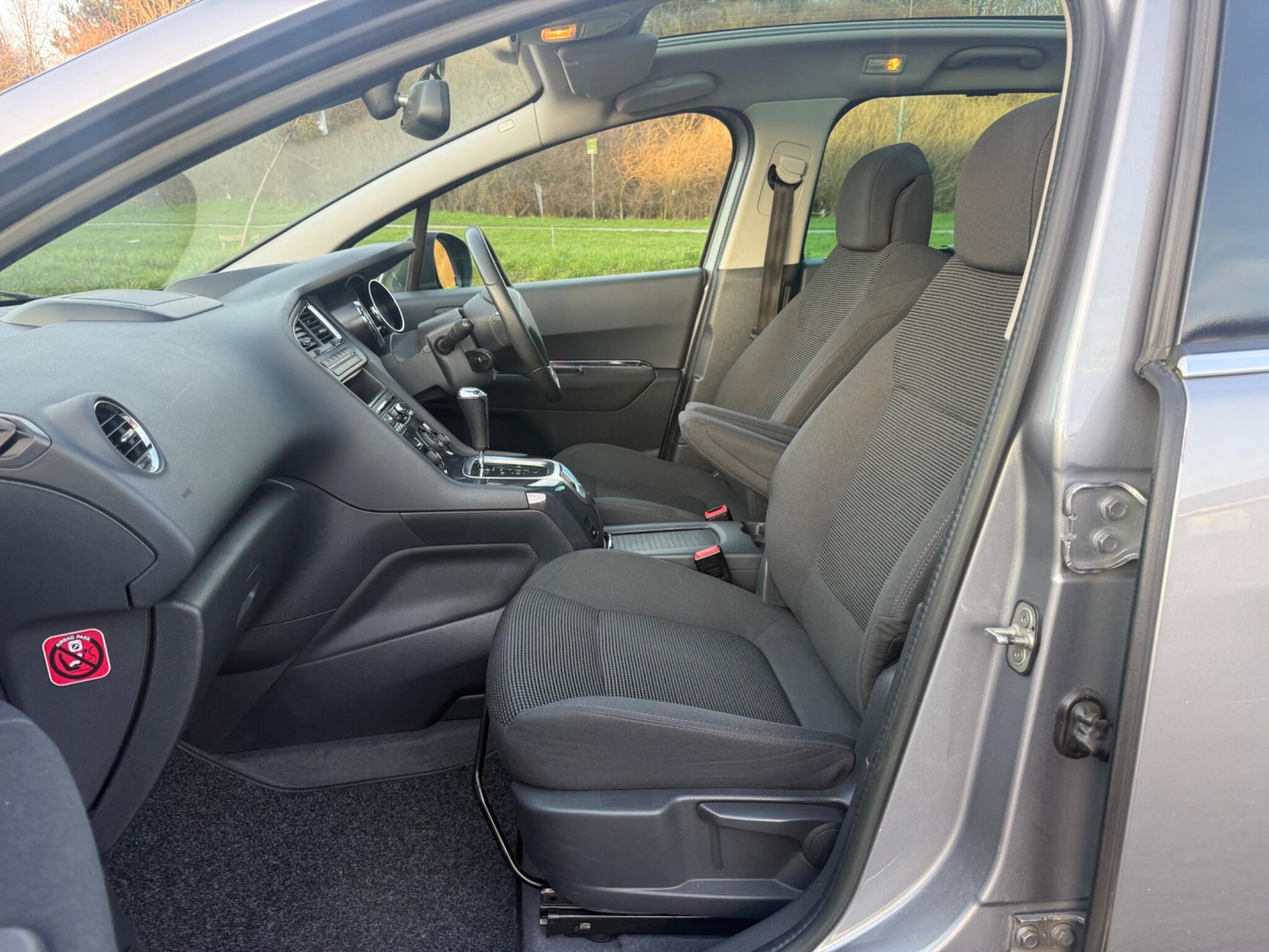 Peugeot 5008 - Image 5