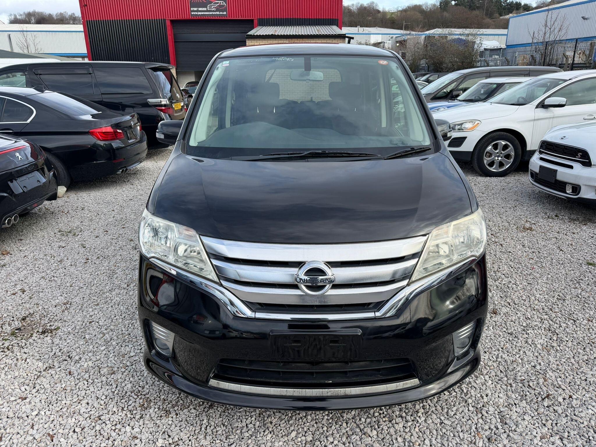 Nissan Serena - Image 2