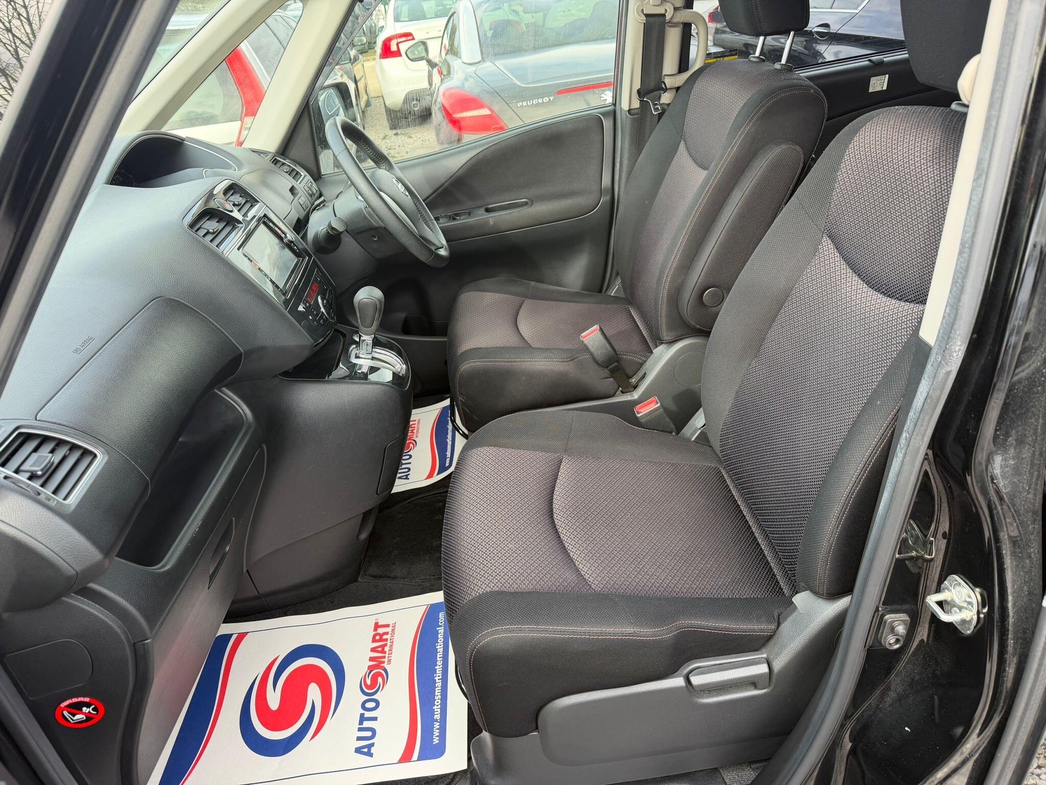 Nissan Serena - Image 17