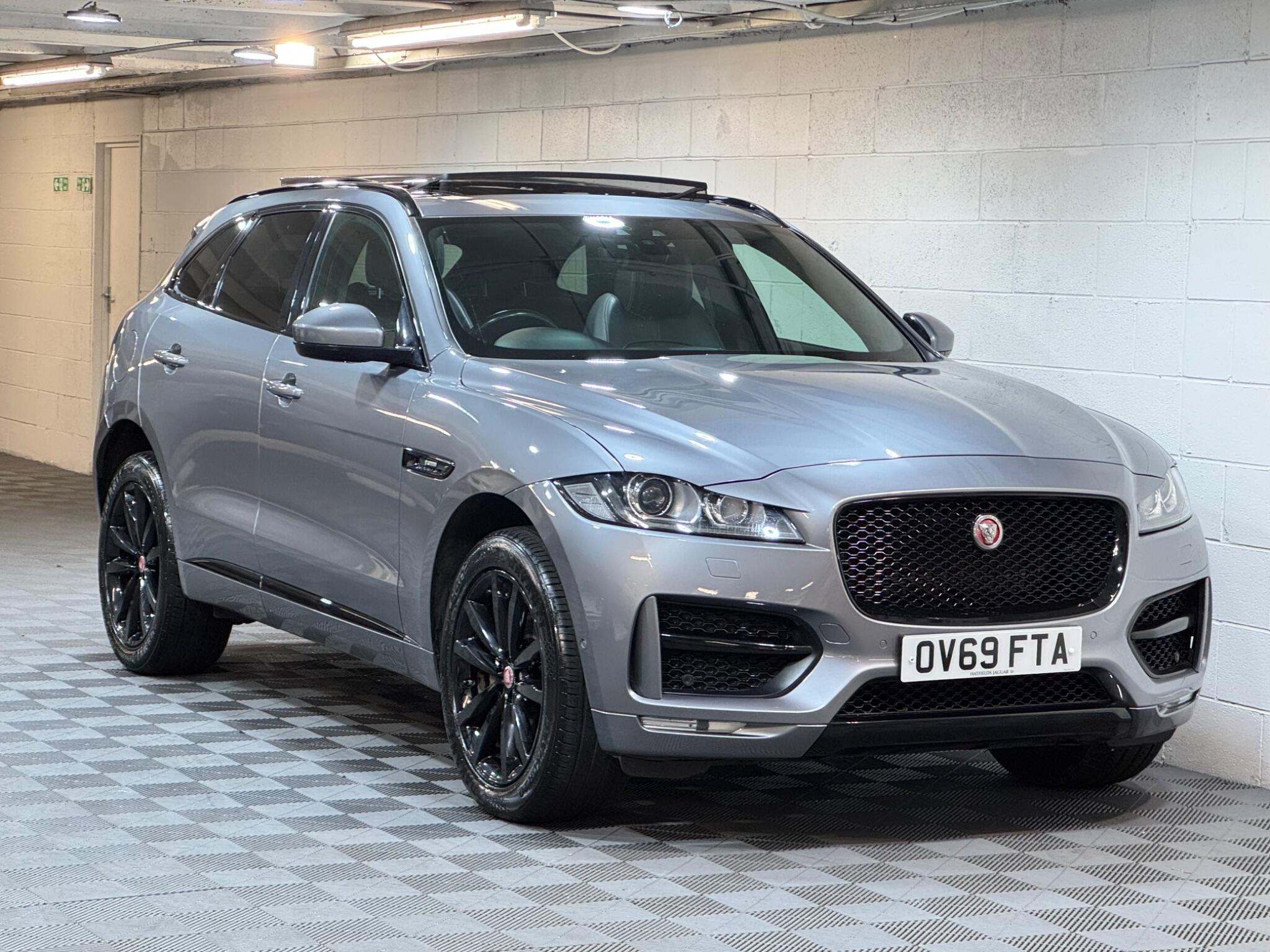 Jaguar F-Pace
