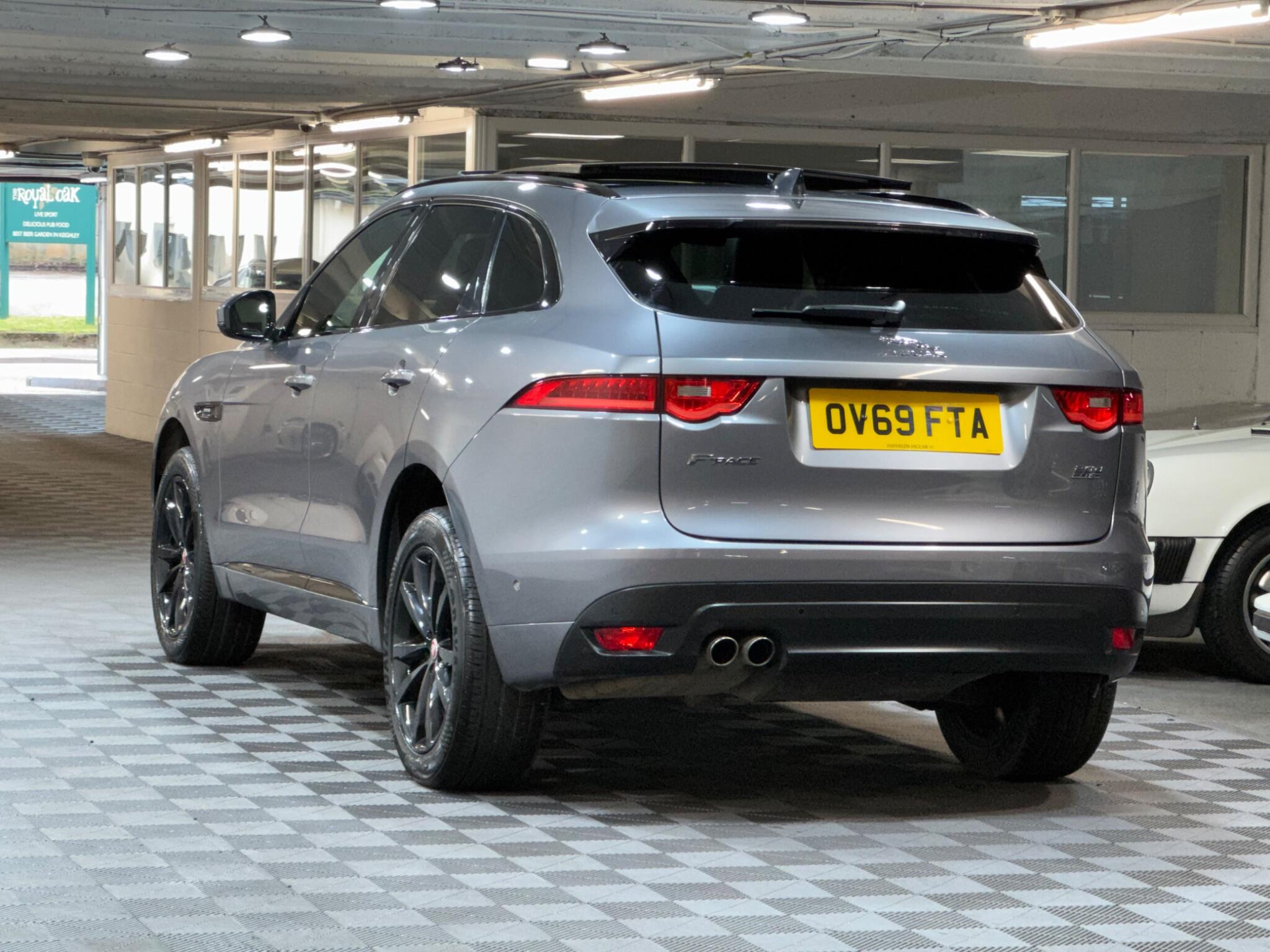 Jaguar F-Pace - Image 3