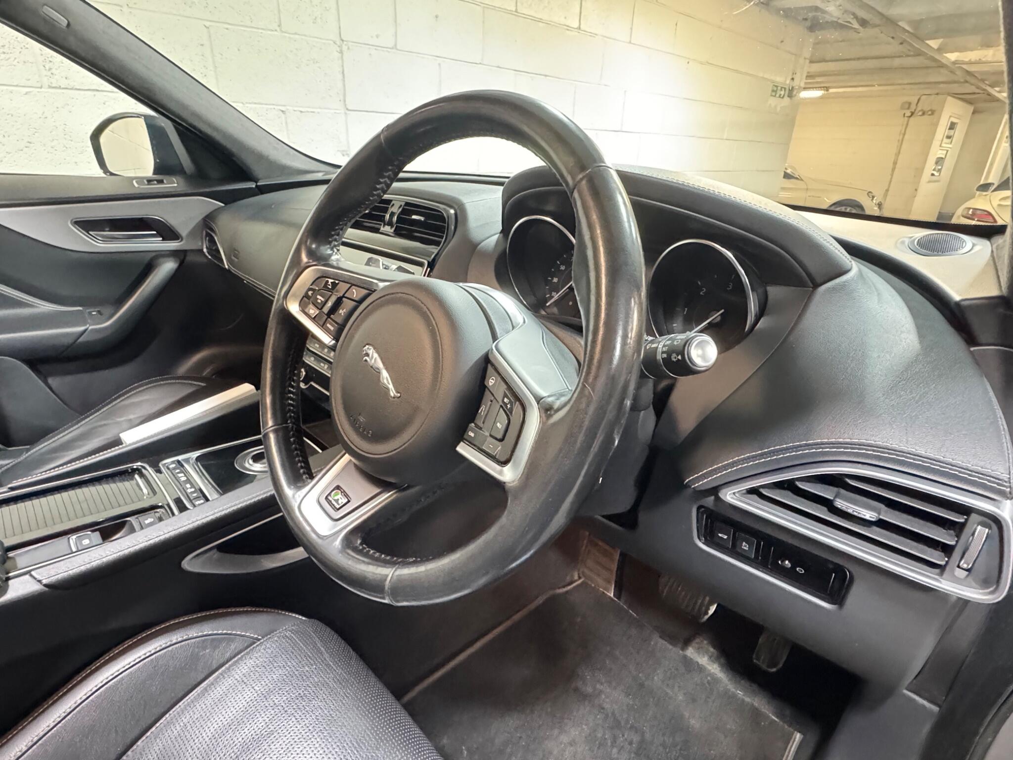 Jaguar F-Pace - Image 9