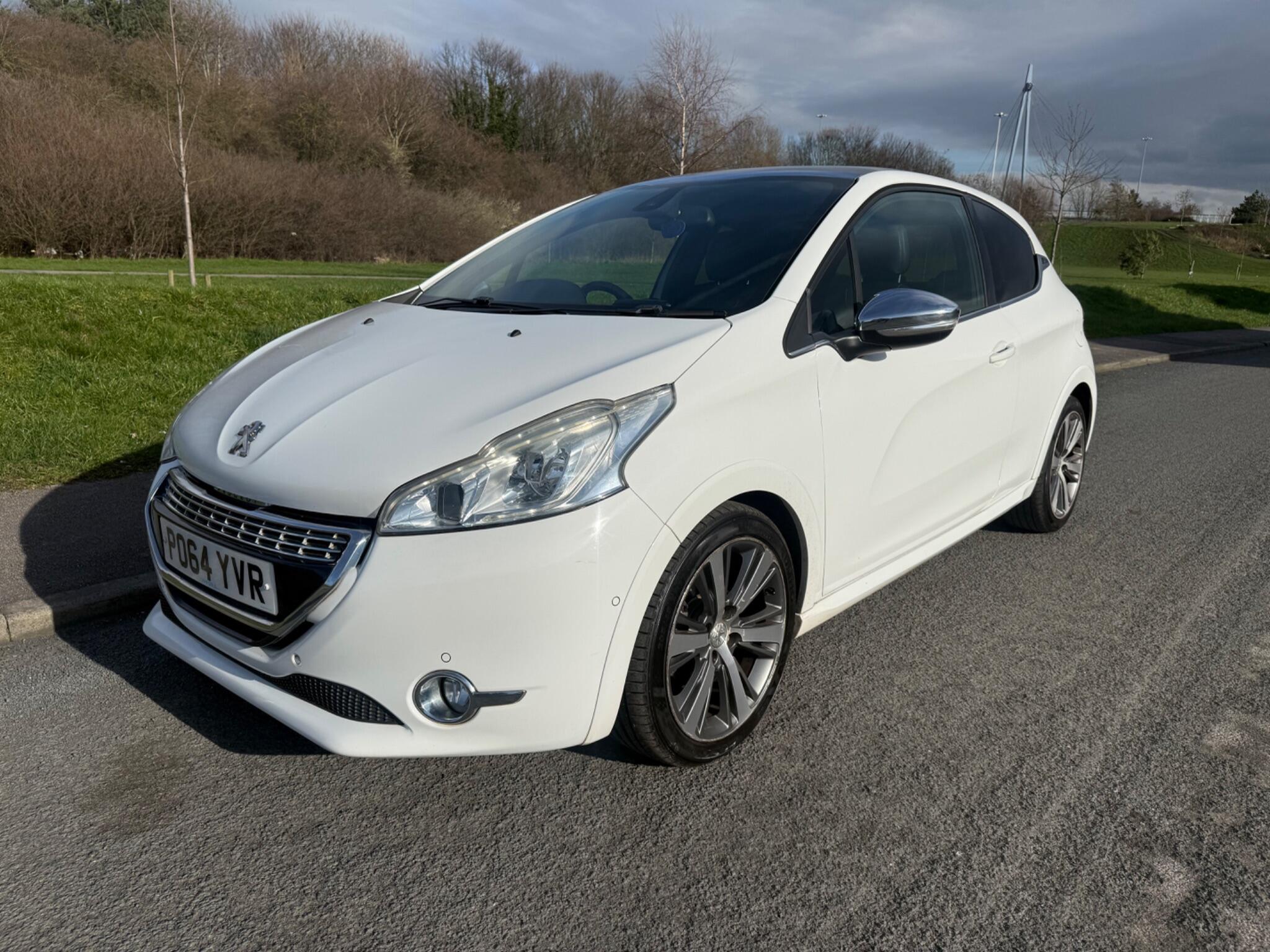 Peugeot 208 - Image 11