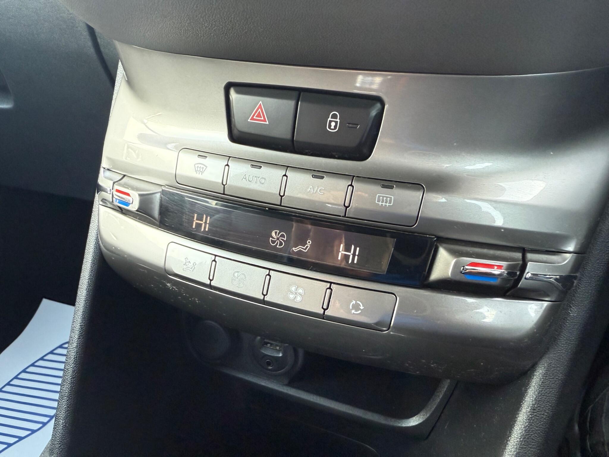 Peugeot 208 - Image 17