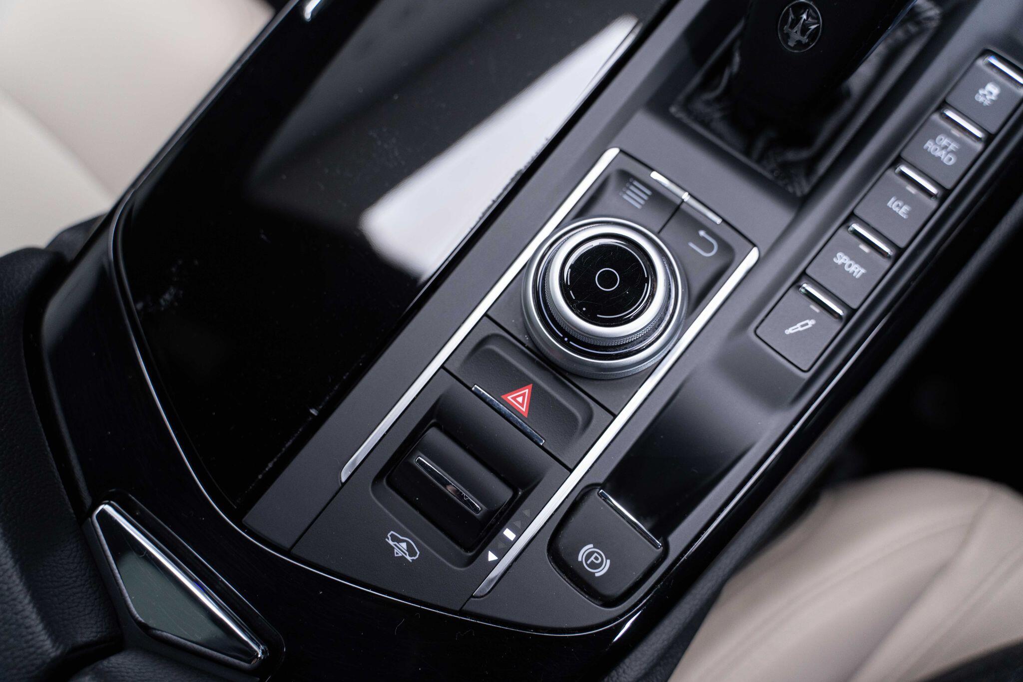 Maserati Levante - Image 9