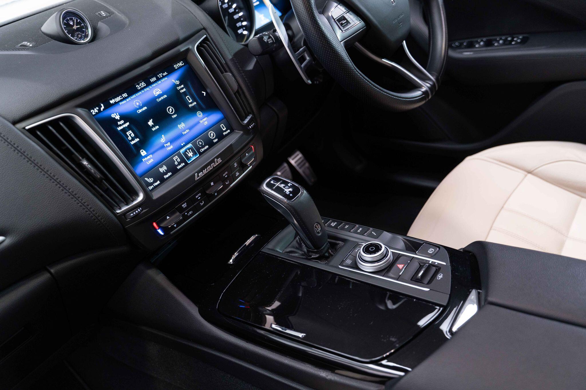 Maserati Levante - Image 12