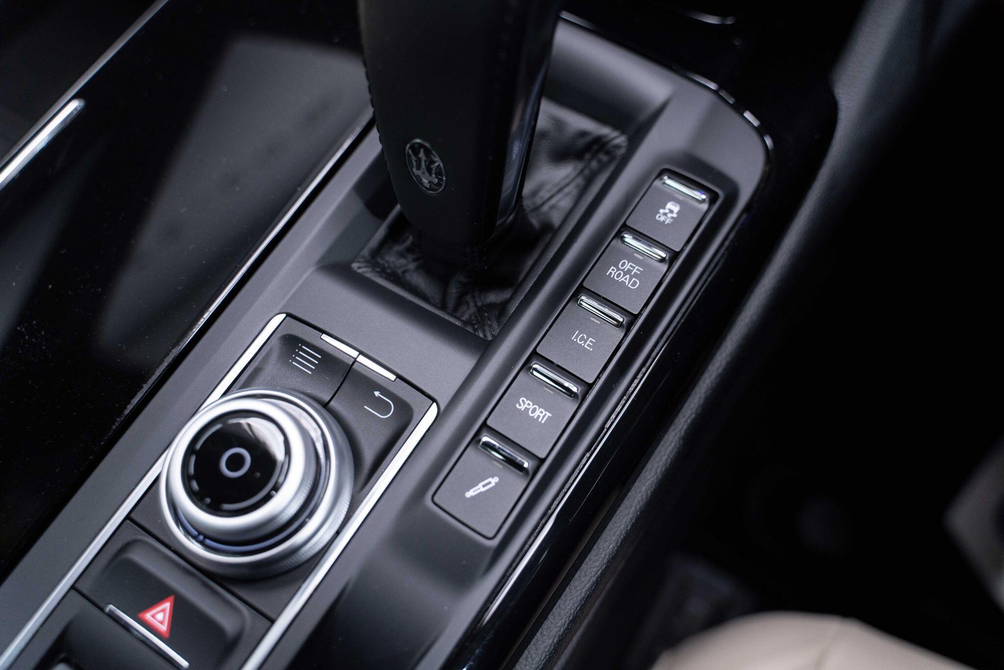 Maserati Levante - Image 22