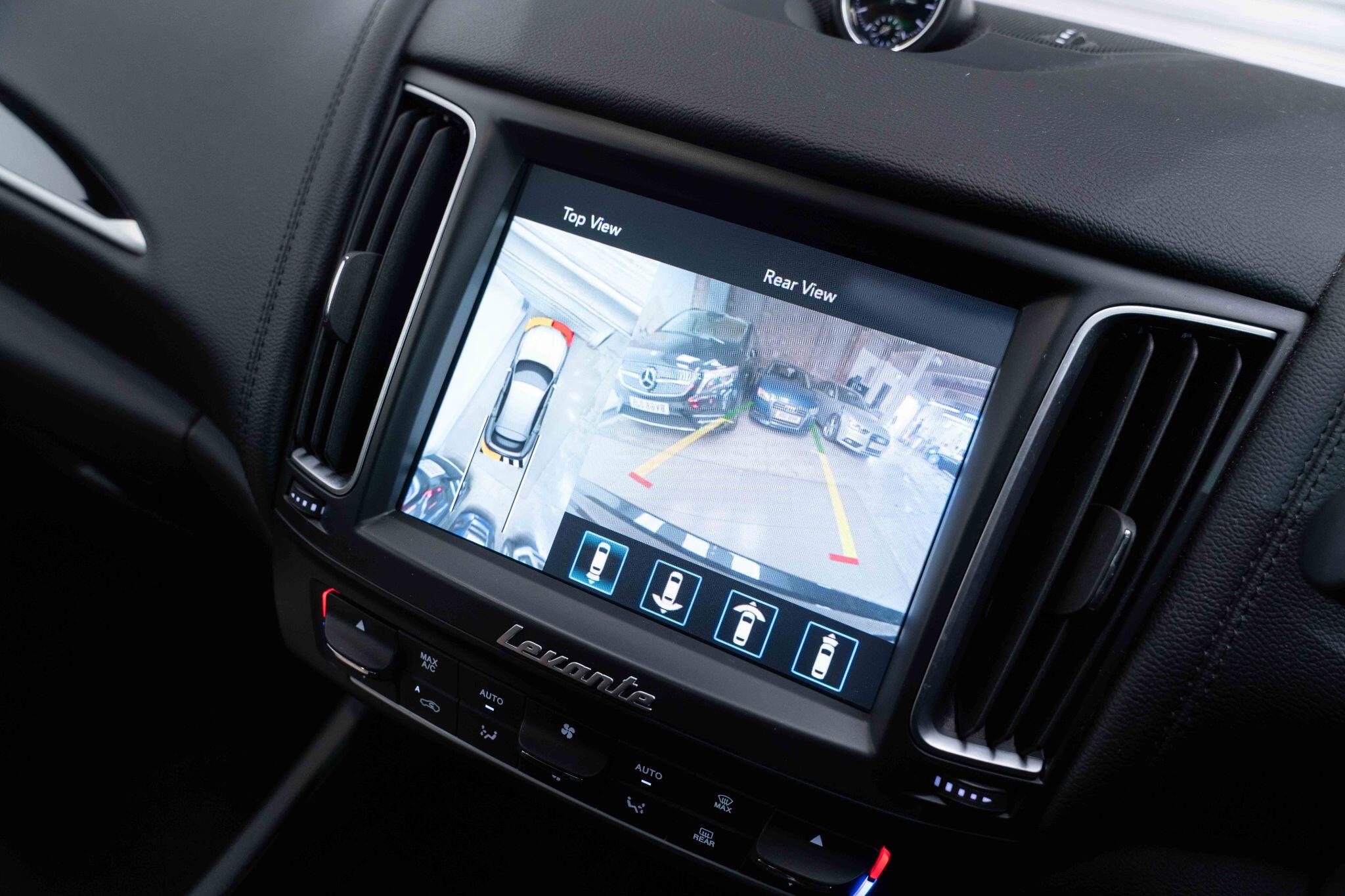 Maserati Levante - Image 35