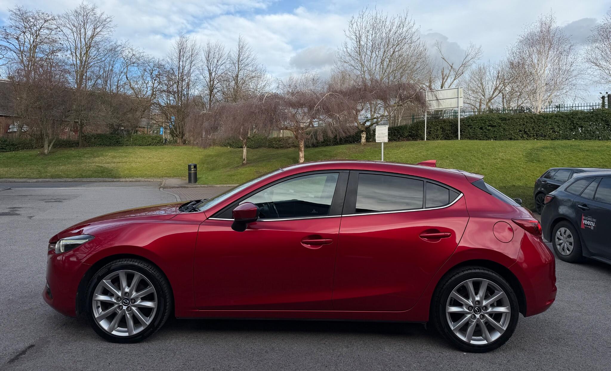 Mazda MAZDA3 - Image 10