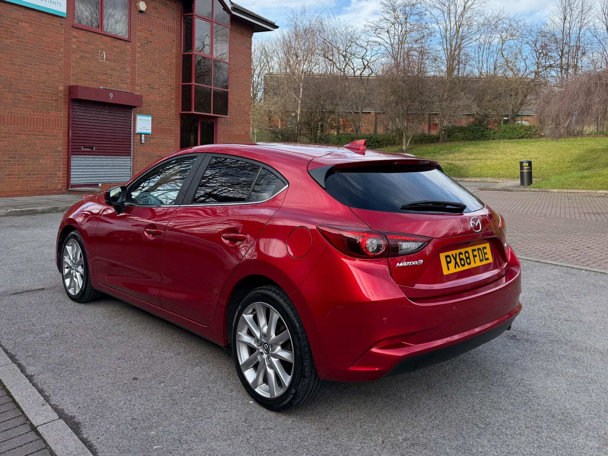 Mazda MAZDA3 - Image 11