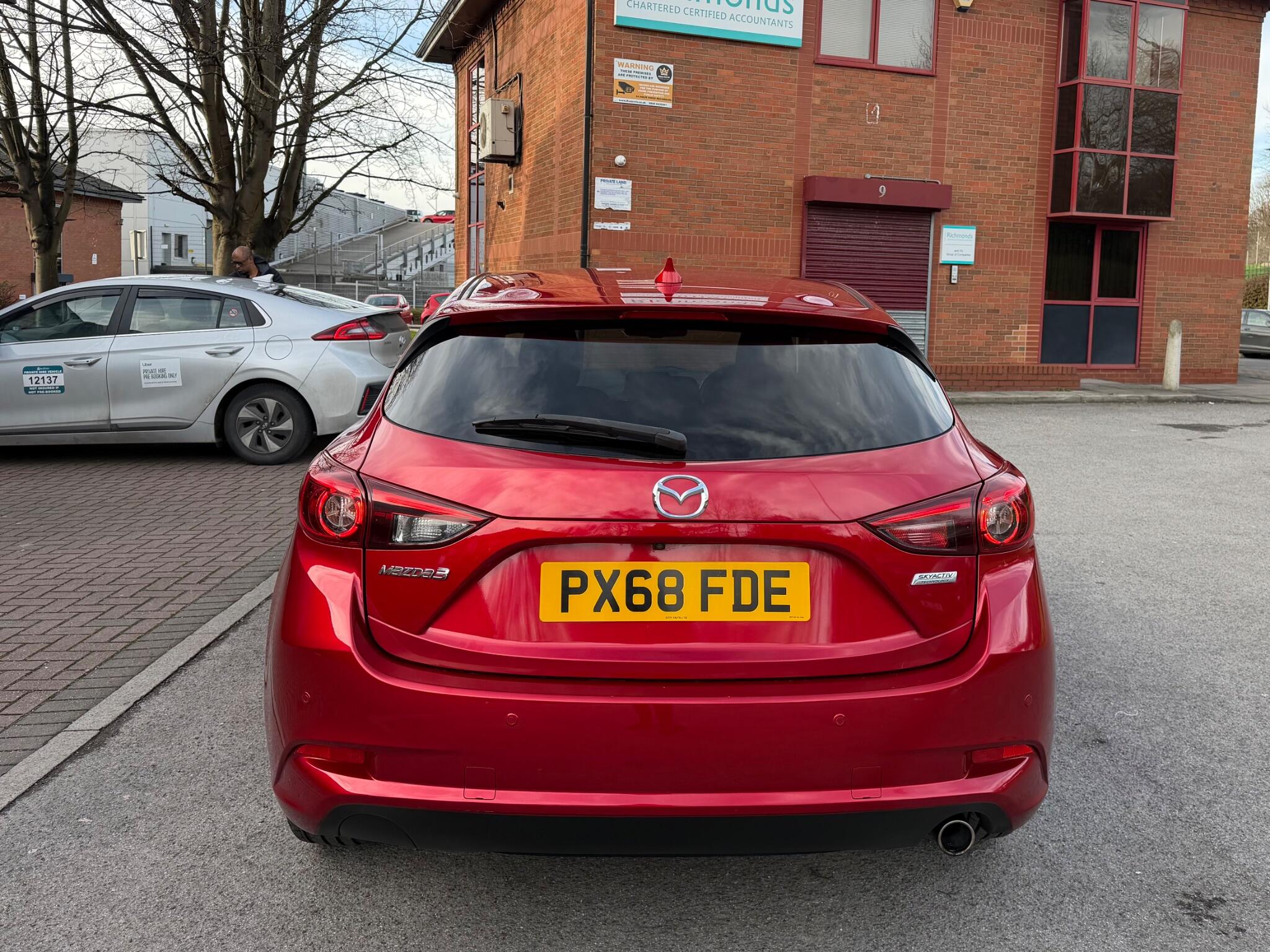 Mazda MAZDA3 - Image 12