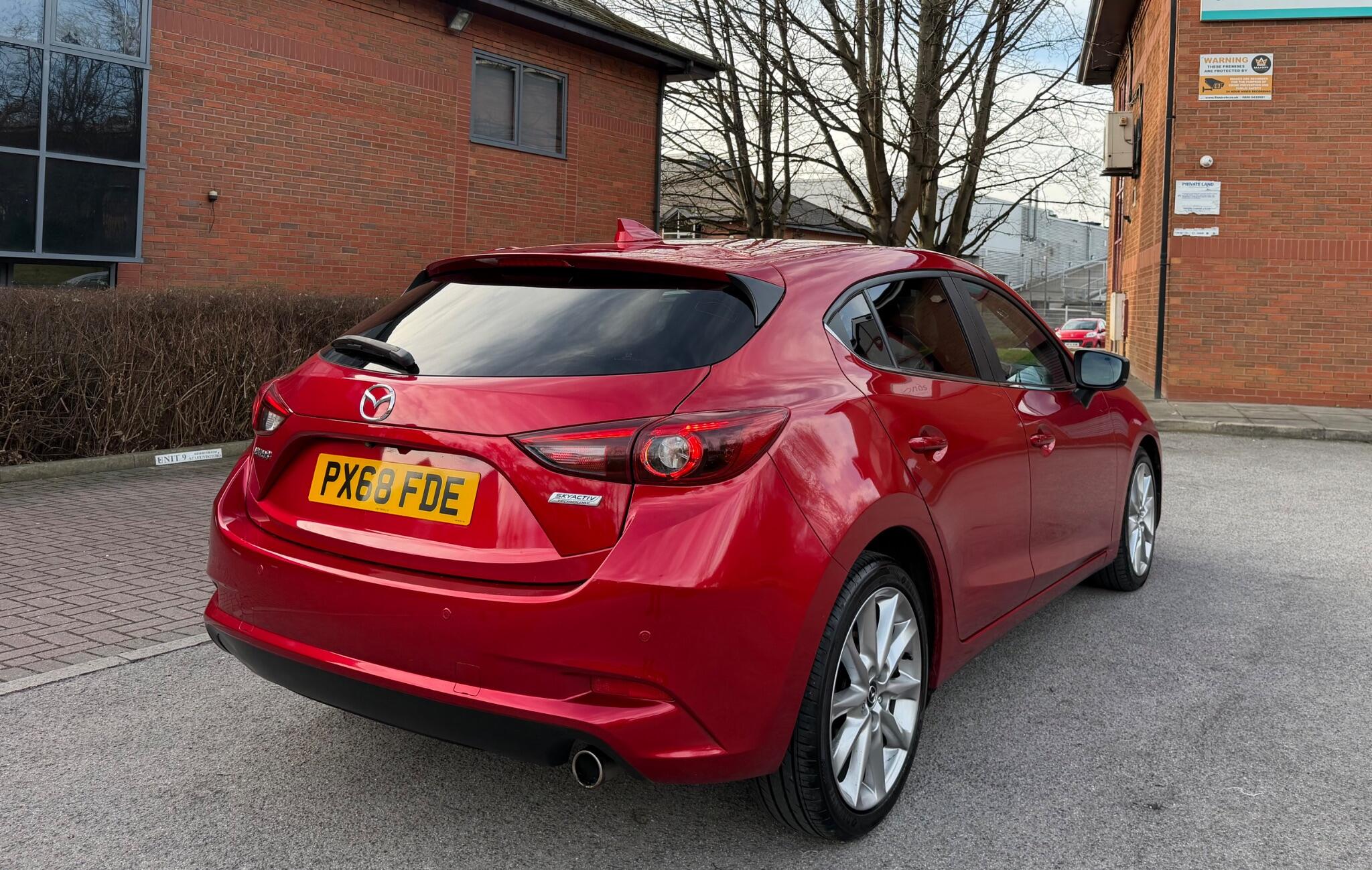 Mazda MAZDA3 - Image 13