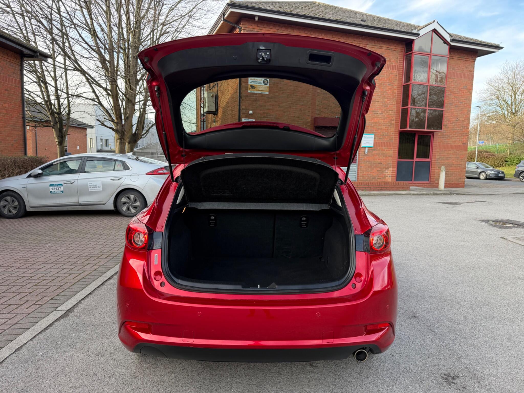 Mazda MAZDA3 - Image 20