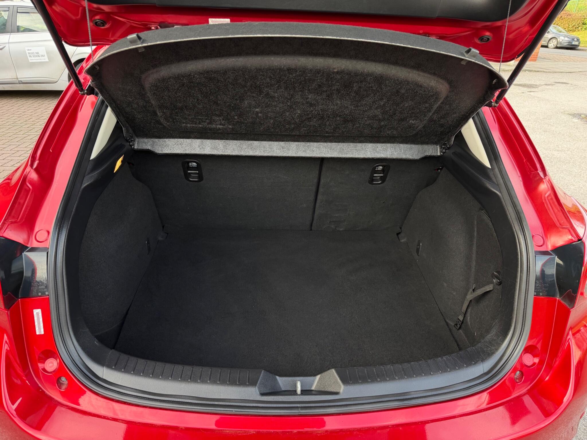 Mazda MAZDA3 - Image 21