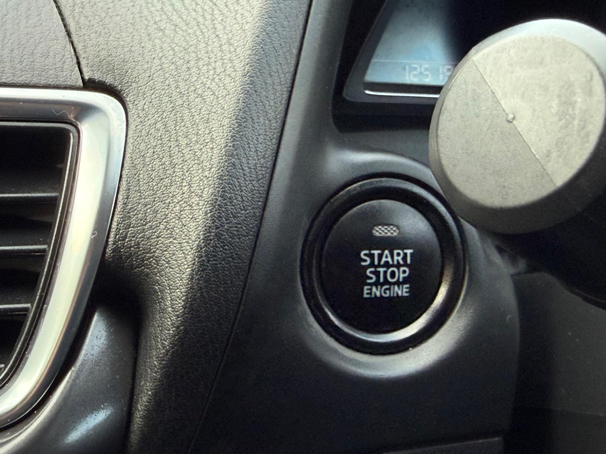 Mazda MAZDA3 - Image 50