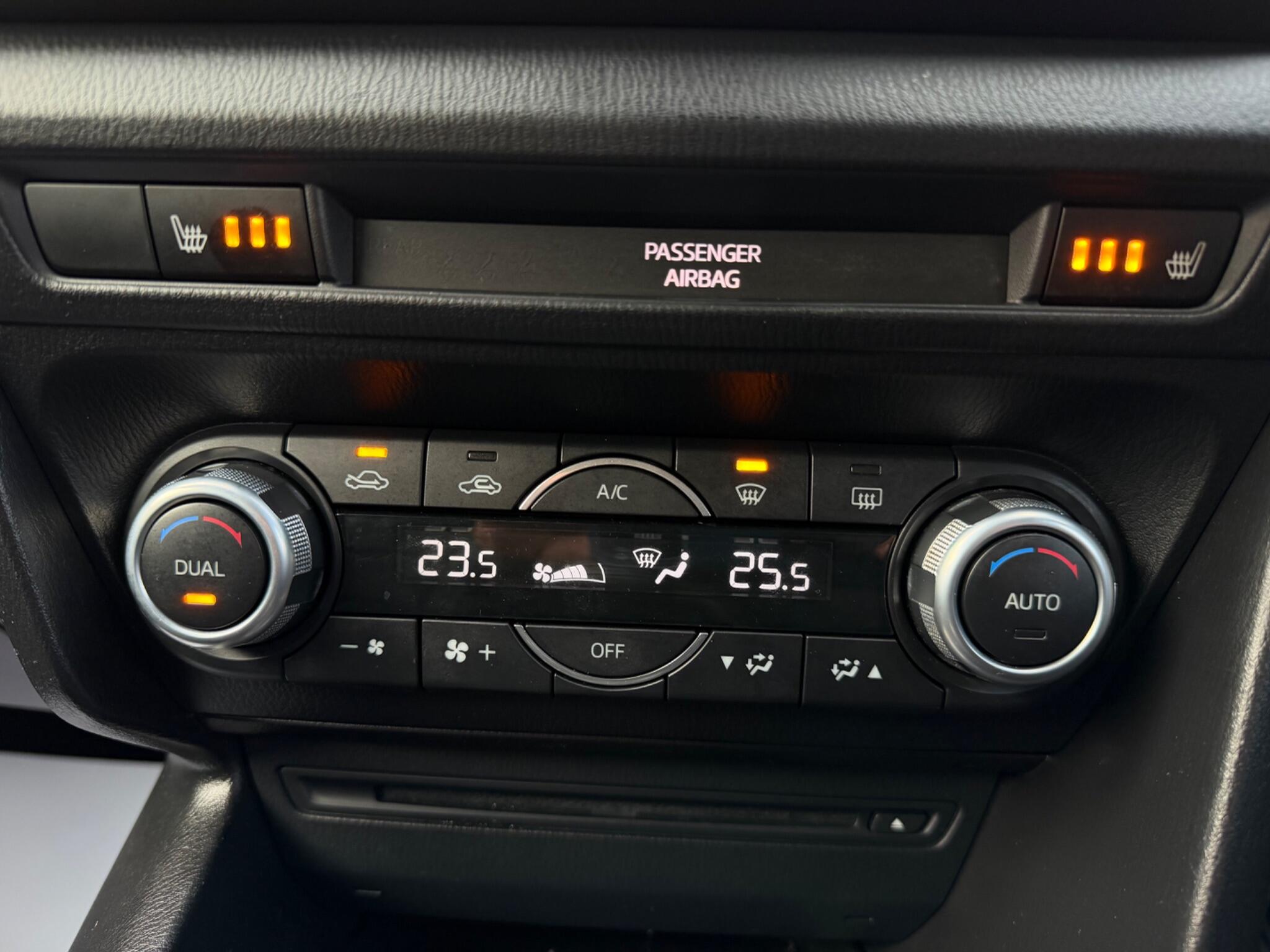 Mazda MAZDA3 - Image 54