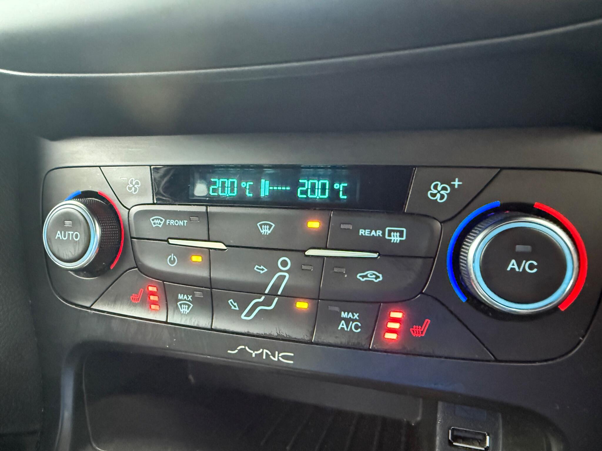 Ford Focus - Image 5