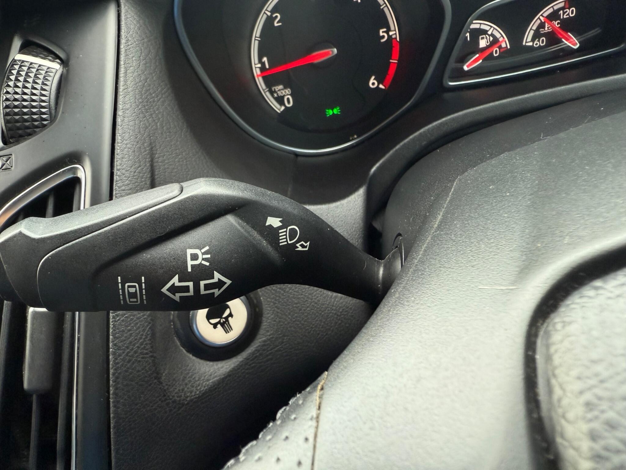 Ford Focus - Image 23