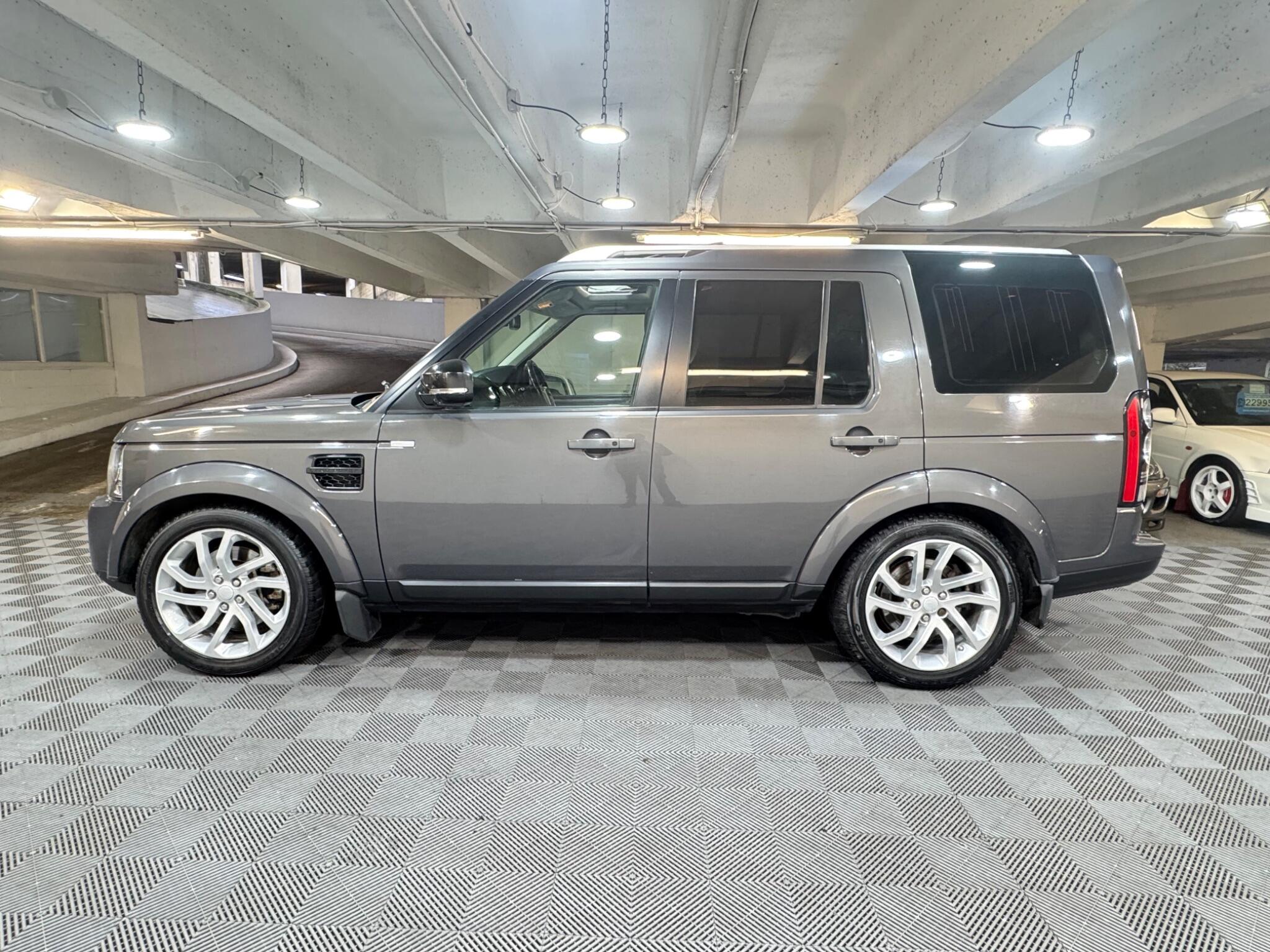 Land Rover DISCOVERY 4 - Image 2