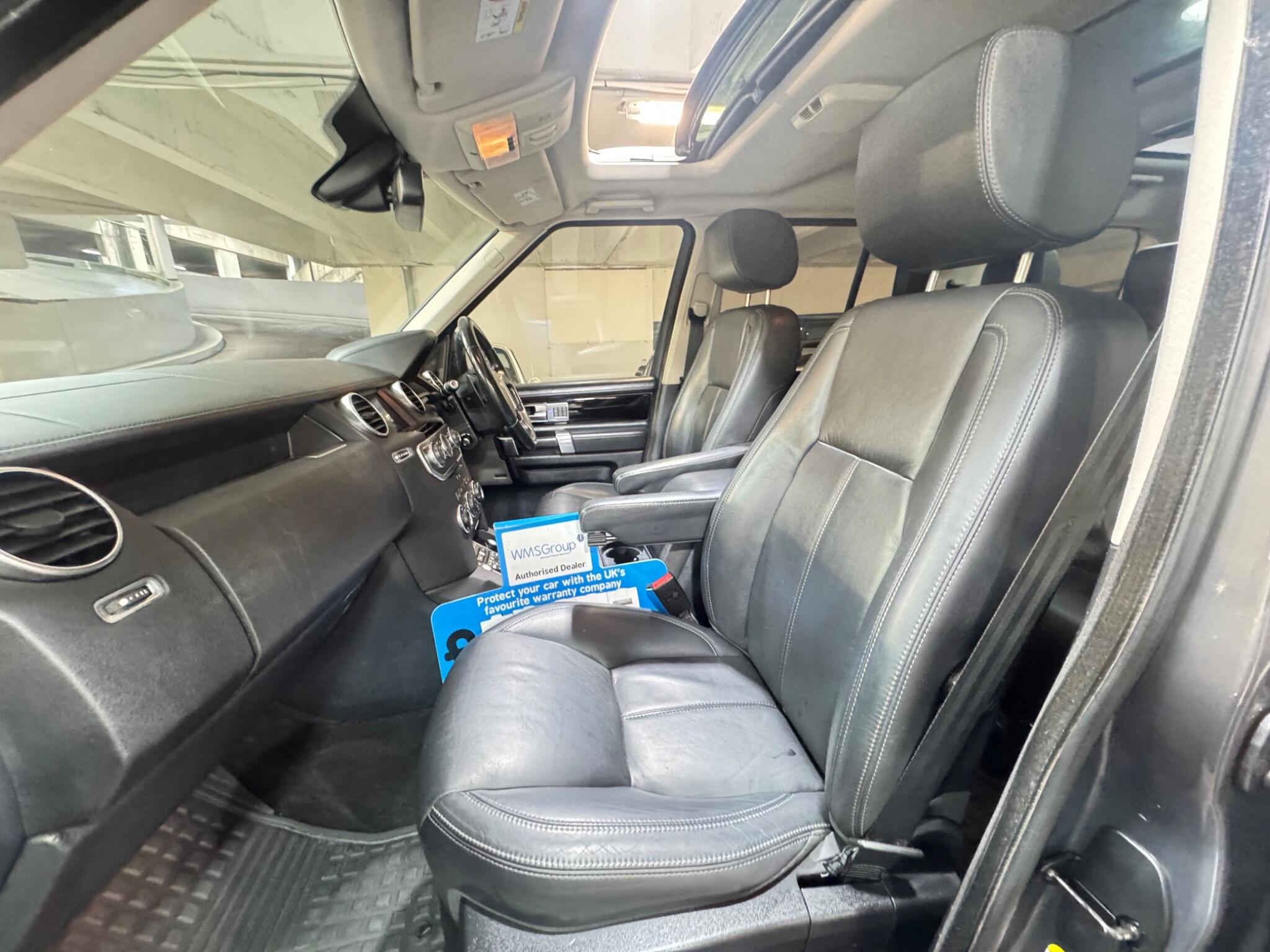 Land Rover DISCOVERY 4 - Image 10