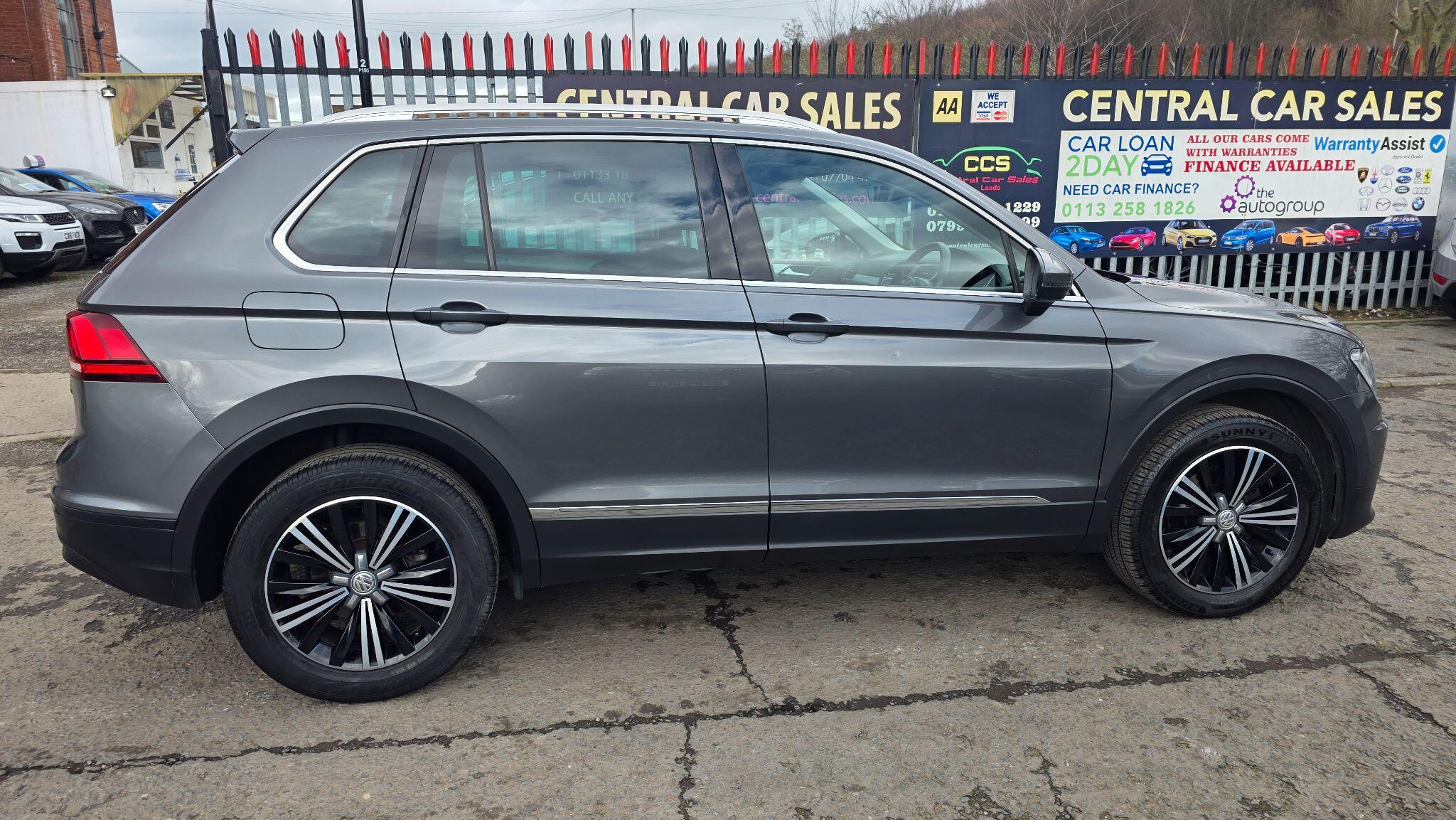 Volkswagen Tiguan - Image 8