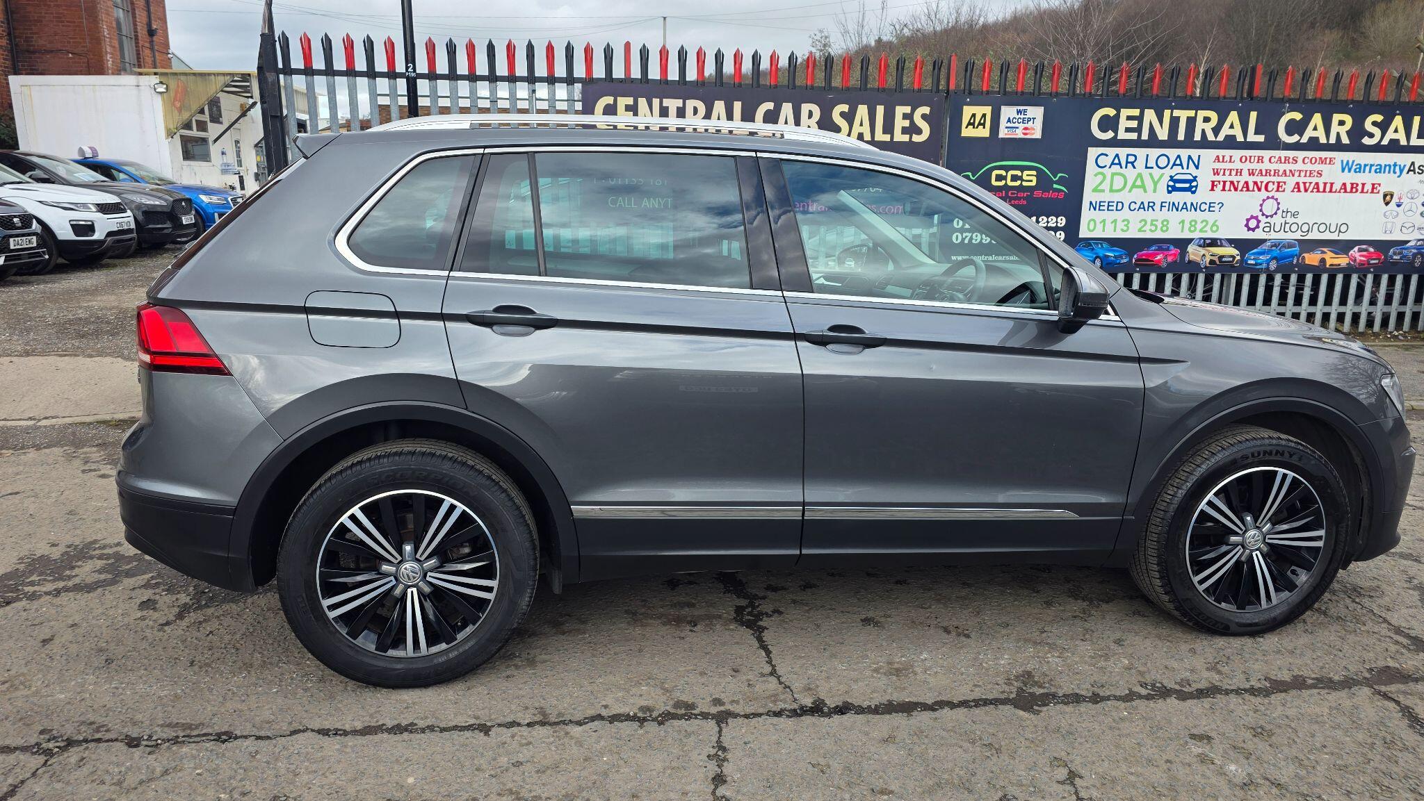 Volkswagen Tiguan - Image 9