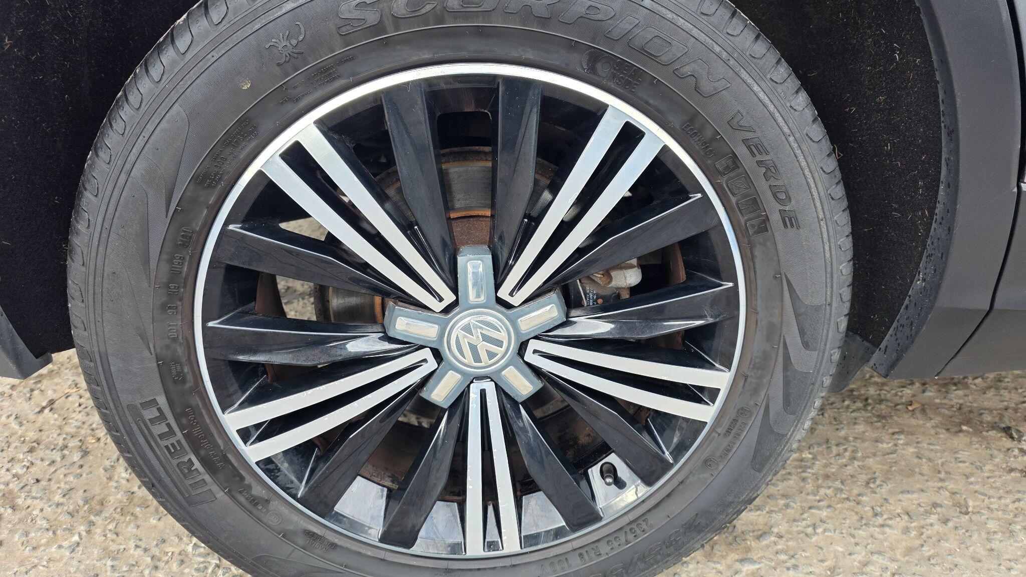 Volkswagen Tiguan - Image 68