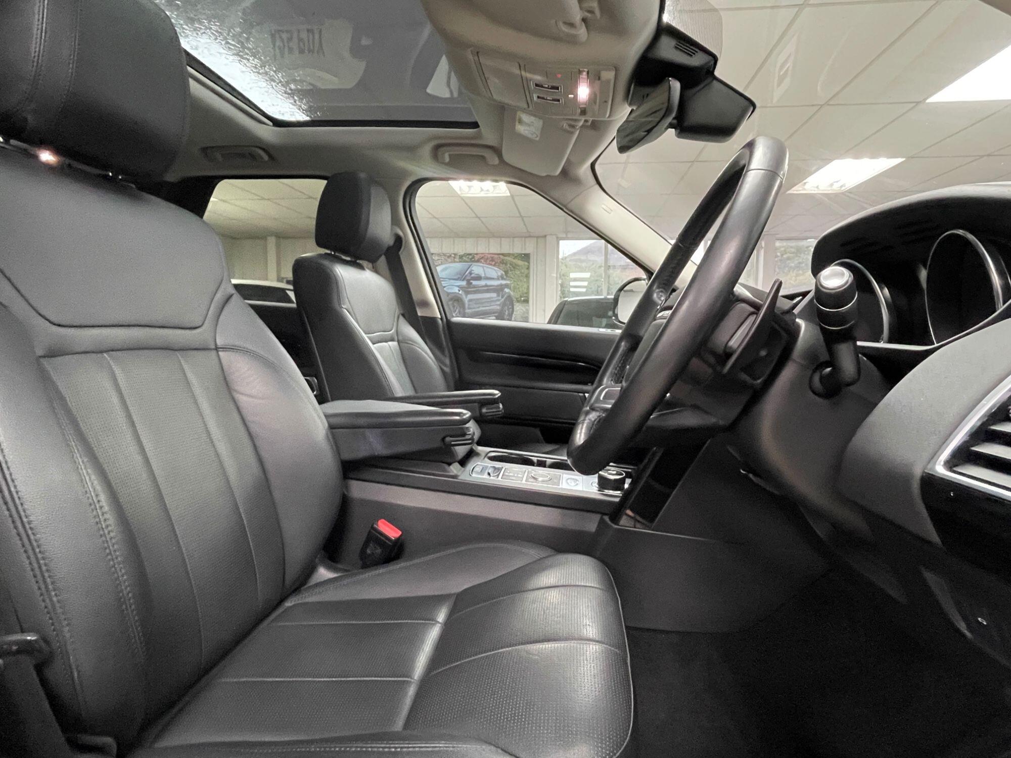 Land Rover Discovery - Image 24