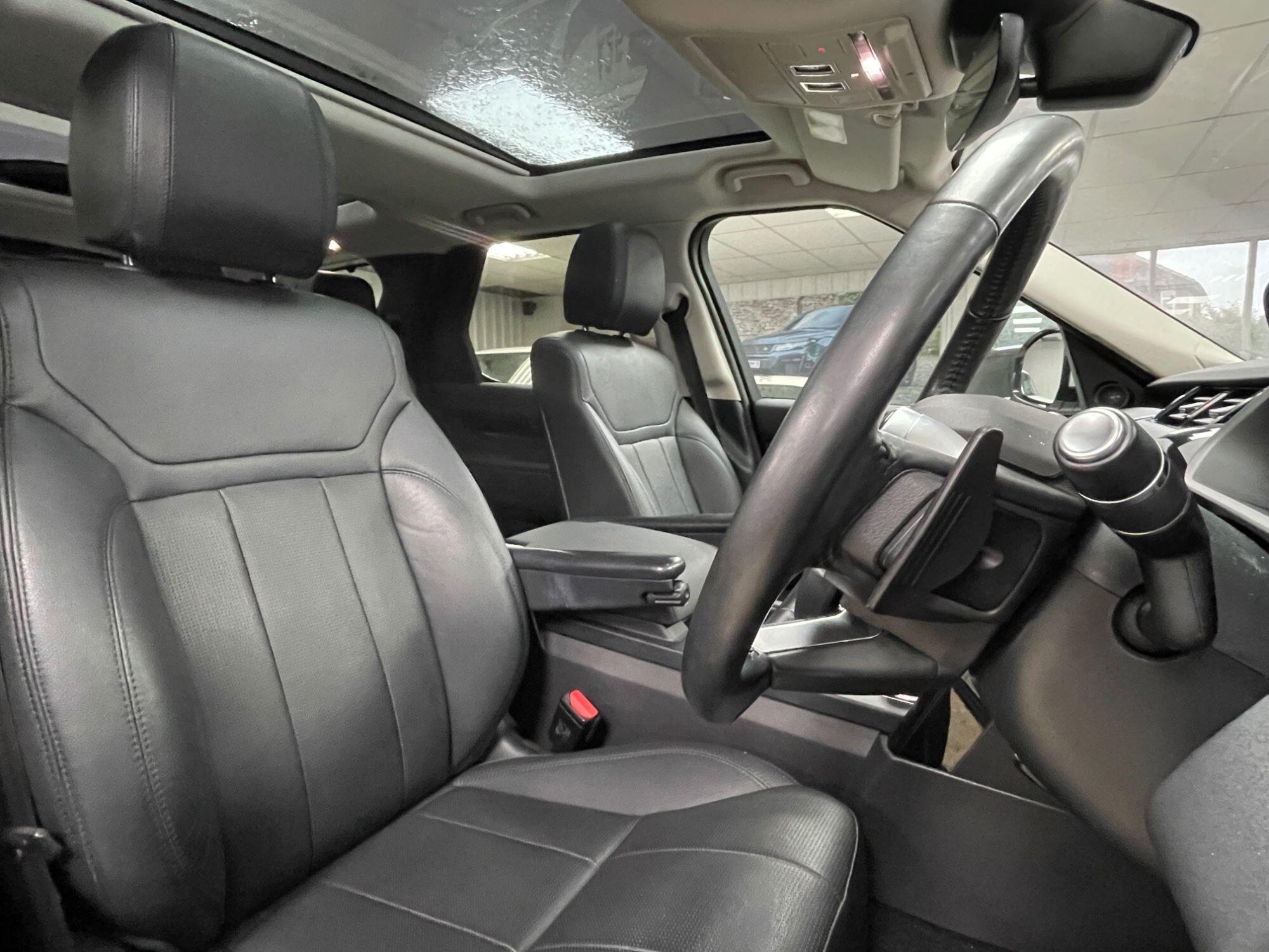 Land Rover Discovery - Image 25