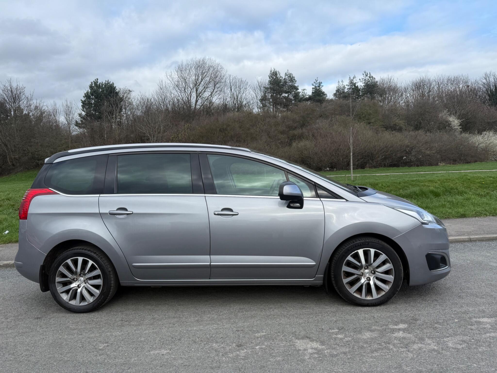 Peugeot 5008 - Image 4