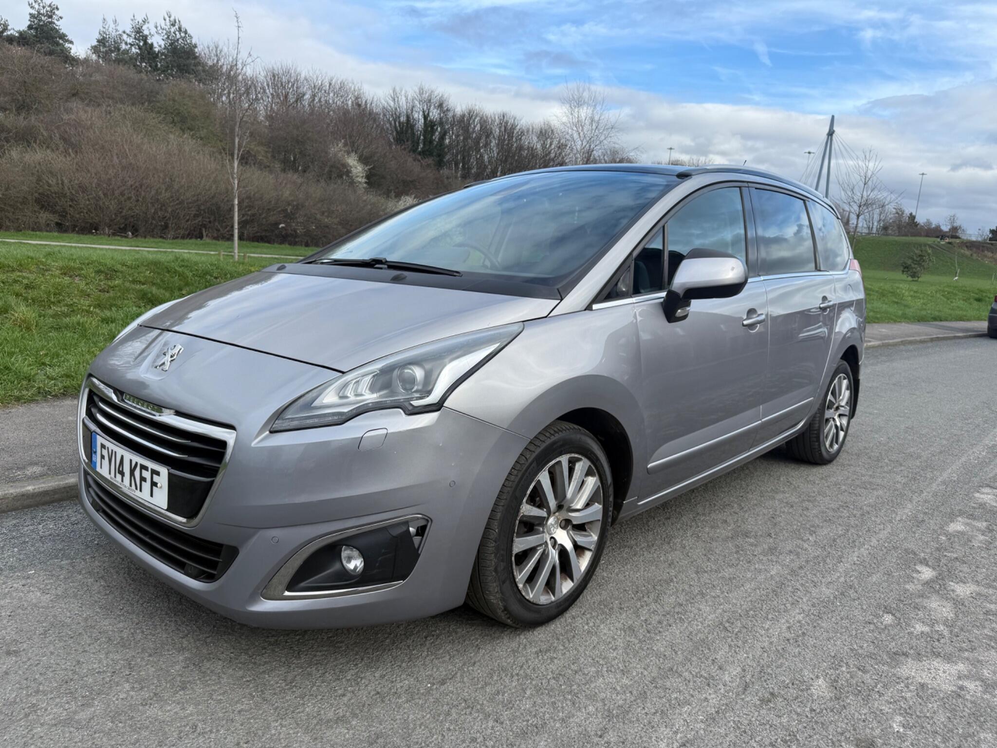 Peugeot 5008 - Image 12