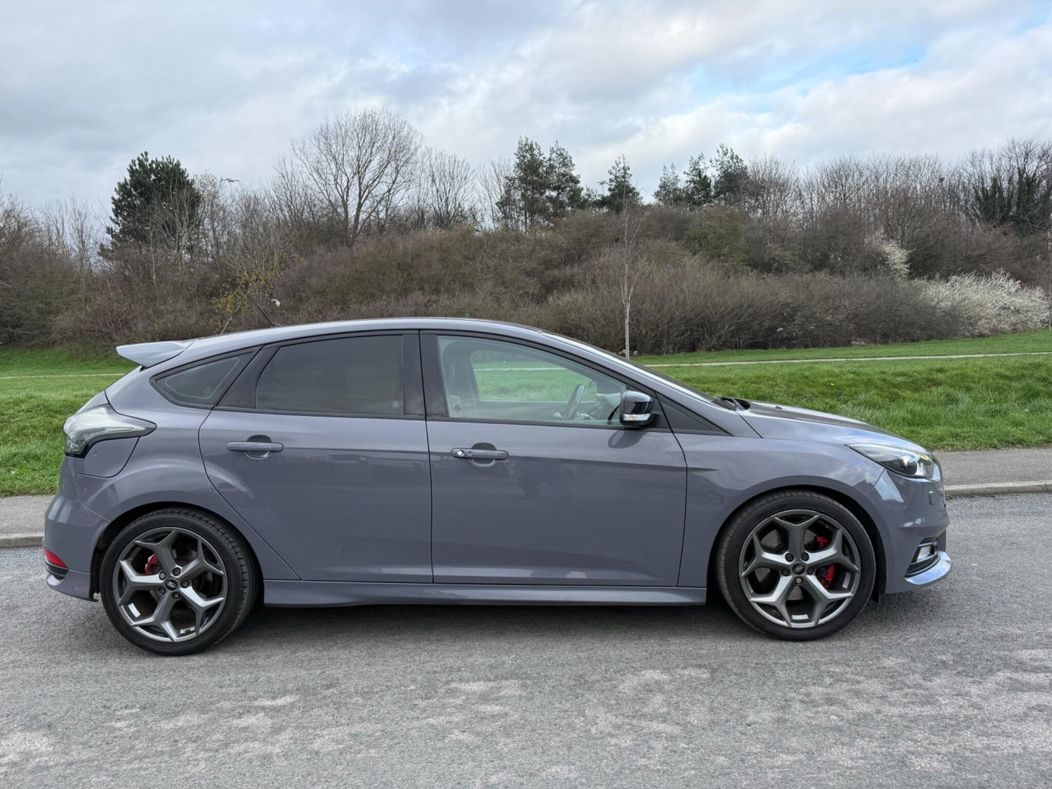 Ford Focus - Image 6