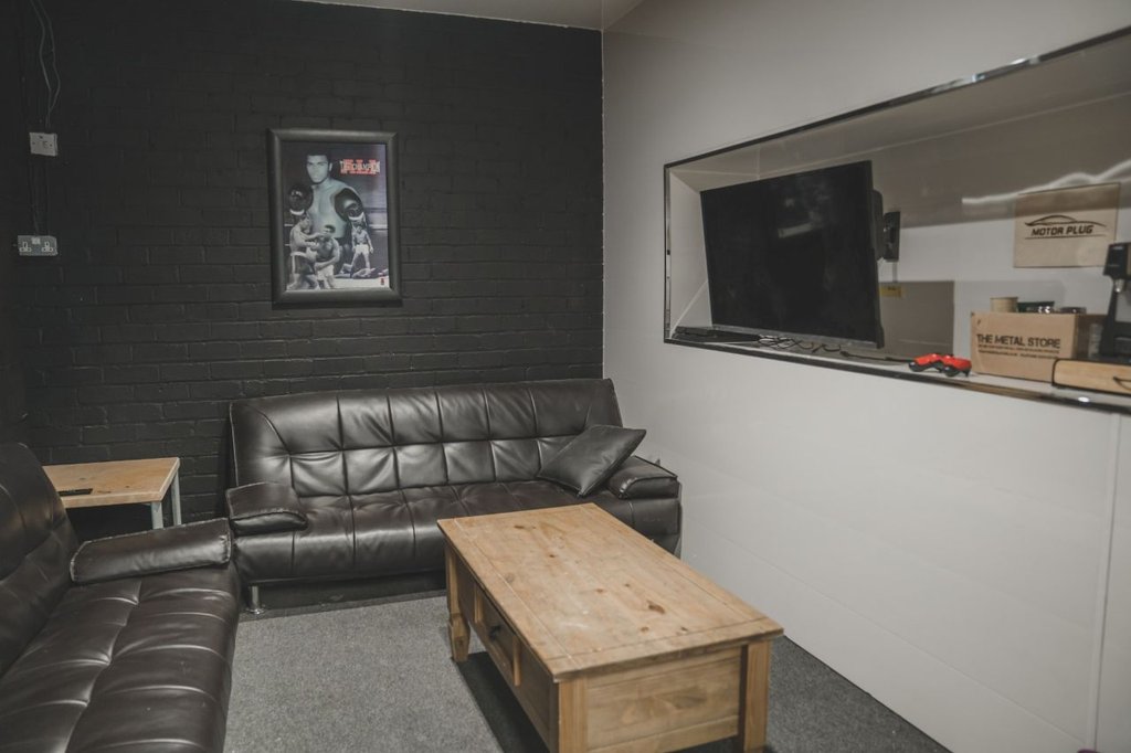 Mercedes S-Class - Image 9