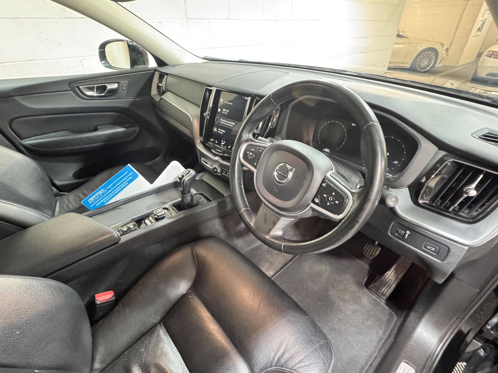 Volvo XC60 - Image 9