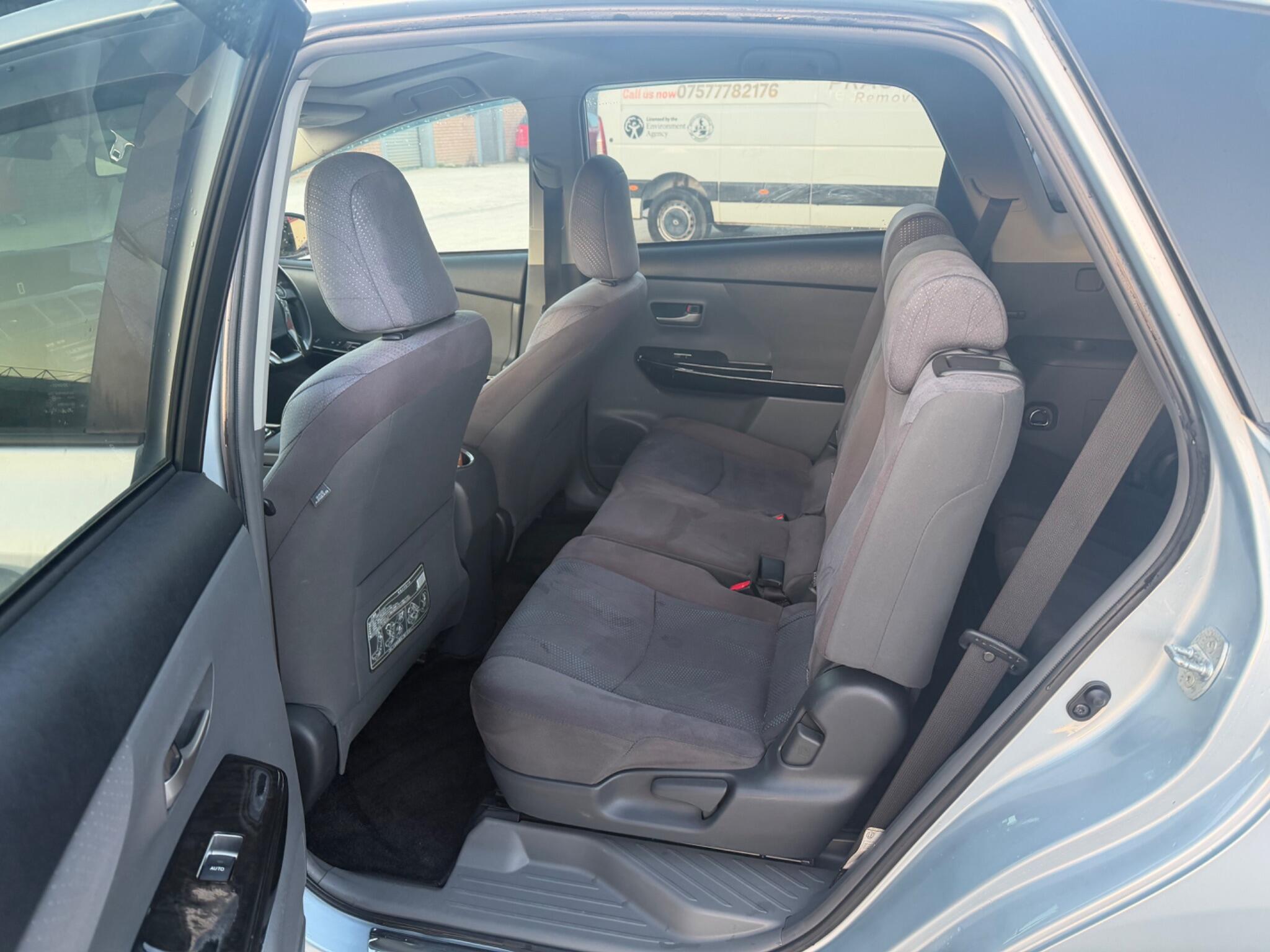 Toyota Prius+ - Image 13