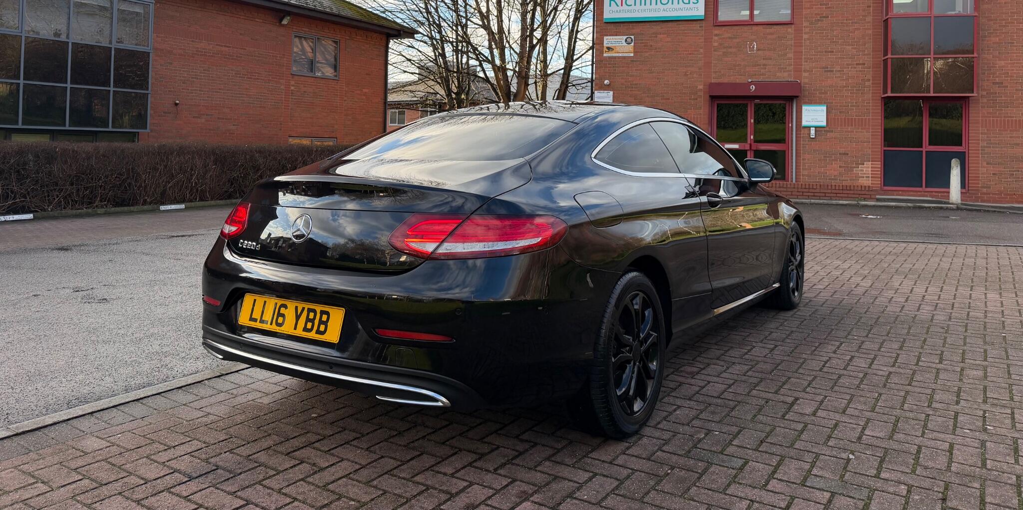 Mercedes C Class - Image 25